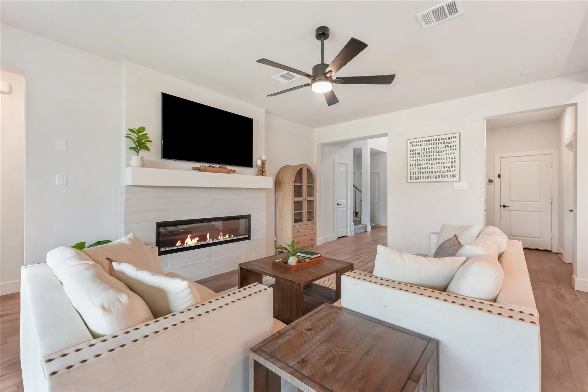 Single Family Residence For Sale in Collin County , 3241 Cross Shore Drive, Anna, Texas 75409, 4 Bedroom, 3 Bathroom, 2 Garage spaces, 2,624 Sqft, built in 2024, mls#21280069, Real Estate Agent in Anna, Homes For Sale in Collin county, Homes For Sale in Anna, Realtor in Anna Texas, Real Estate Brokerage Independent Realty Texas, Luminita Cordes Realtor