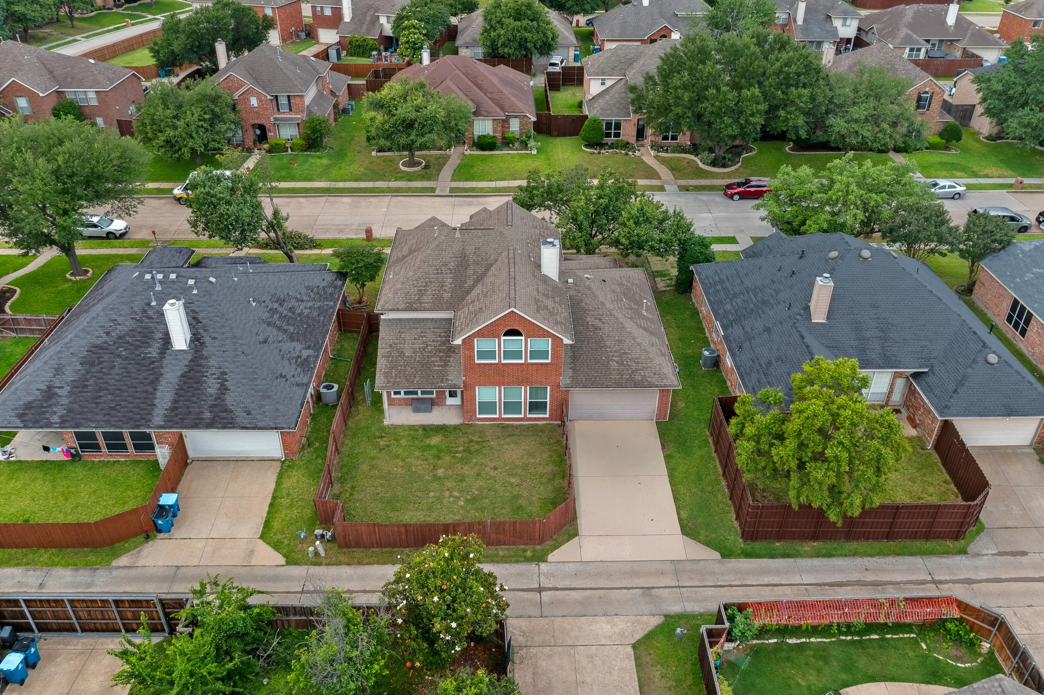 Single Family Residence For Sale in Dallas County , 8114 Salzburg Drive, Rowlett, Texas 75089, 4 Bedroom, 3 Bathroom, 2 Garage spaces, 2,992 Sqft, built in 2000, mls#21280082, Real Estate Agent in Rowlett, Homes For Sale in Dallas county, Homes For Sale in Rowlett, Realtor in Rowlett Texas, Real Estate Brokerage Independent Realty Texas, Luminita Cordes Realtor