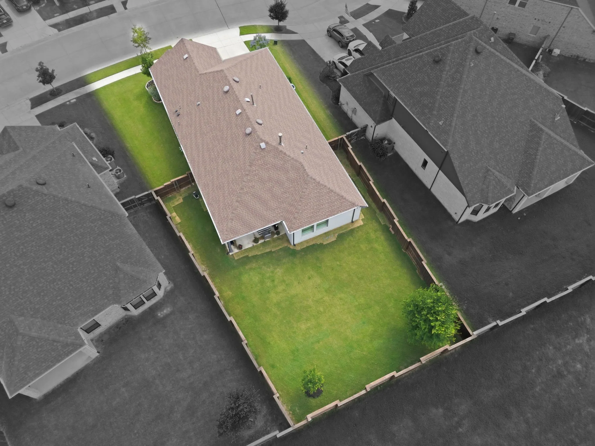 Single Family Residence For Sale in Grayson County , 1632 Cotton Road, Van Alstyne, Texas 75495, 3 Bedroom, 2 Bathroom, 2 Garage spaces, 2,324 Sqft, built in 2021, mls#21279824, Real Estate Agent in Van Alstyne, Homes For Sale in Grayson county, Homes For Sale in Van Alstyne, Realtor in Van Alstyne Texas, Real Estate Brokerage Independent Realty Texas, Luminita Cordes Realtor