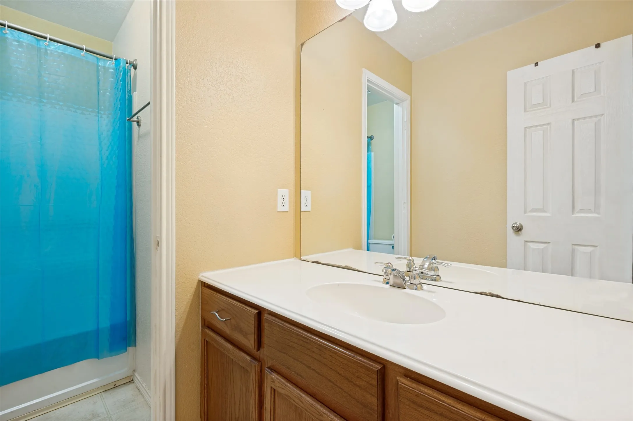Single Family Residence For Sale in Denton County , 8616 Chisholm Trail, Cross Roads, Texas 76227, 3 Bedroom, 2 Bathroom, 2 Garage spaces, 1,896 Sqft, built in 2005, mls#21280239, Real Estate Agent in Cross Roads, Homes For Sale in Denton county, Homes For Sale in Cross Roads, Realtor in Cross Roads Texas, Real Estate Brokerage Independent Realty Texas, Luminita Cordes Realtor