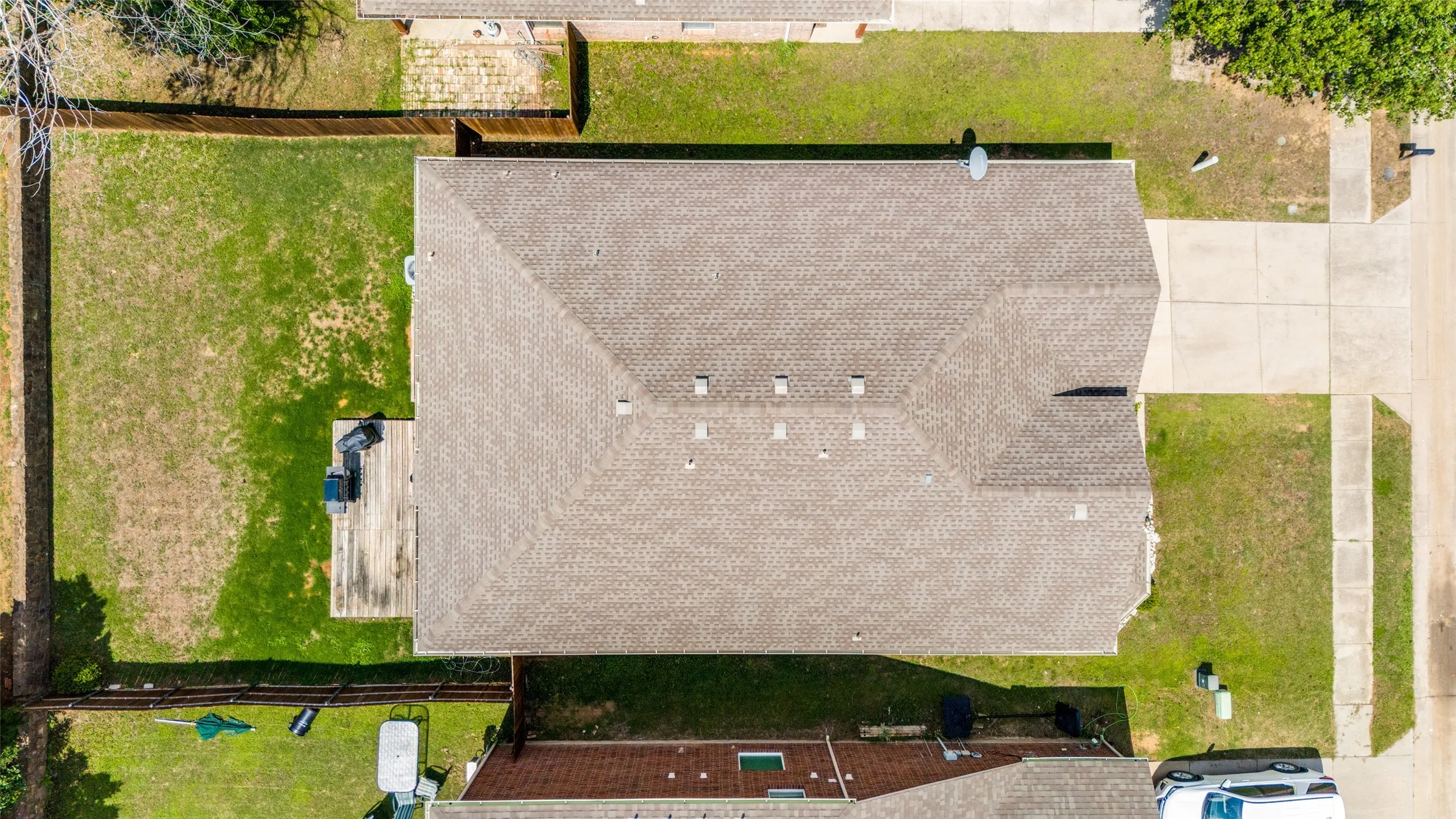 Single Family Residence For Sale in Denton County , 8616 Chisholm Trail, Cross Roads, Texas 76227, 3 Bedroom, 2 Bathroom, 2 Garage spaces, 1,896 Sqft, built in 2005, mls#21280239, Real Estate Agent in Cross Roads, Homes For Sale in Denton county, Homes For Sale in Cross Roads, Realtor in Cross Roads Texas, Real Estate Brokerage Independent Realty Texas, Luminita Cordes Realtor