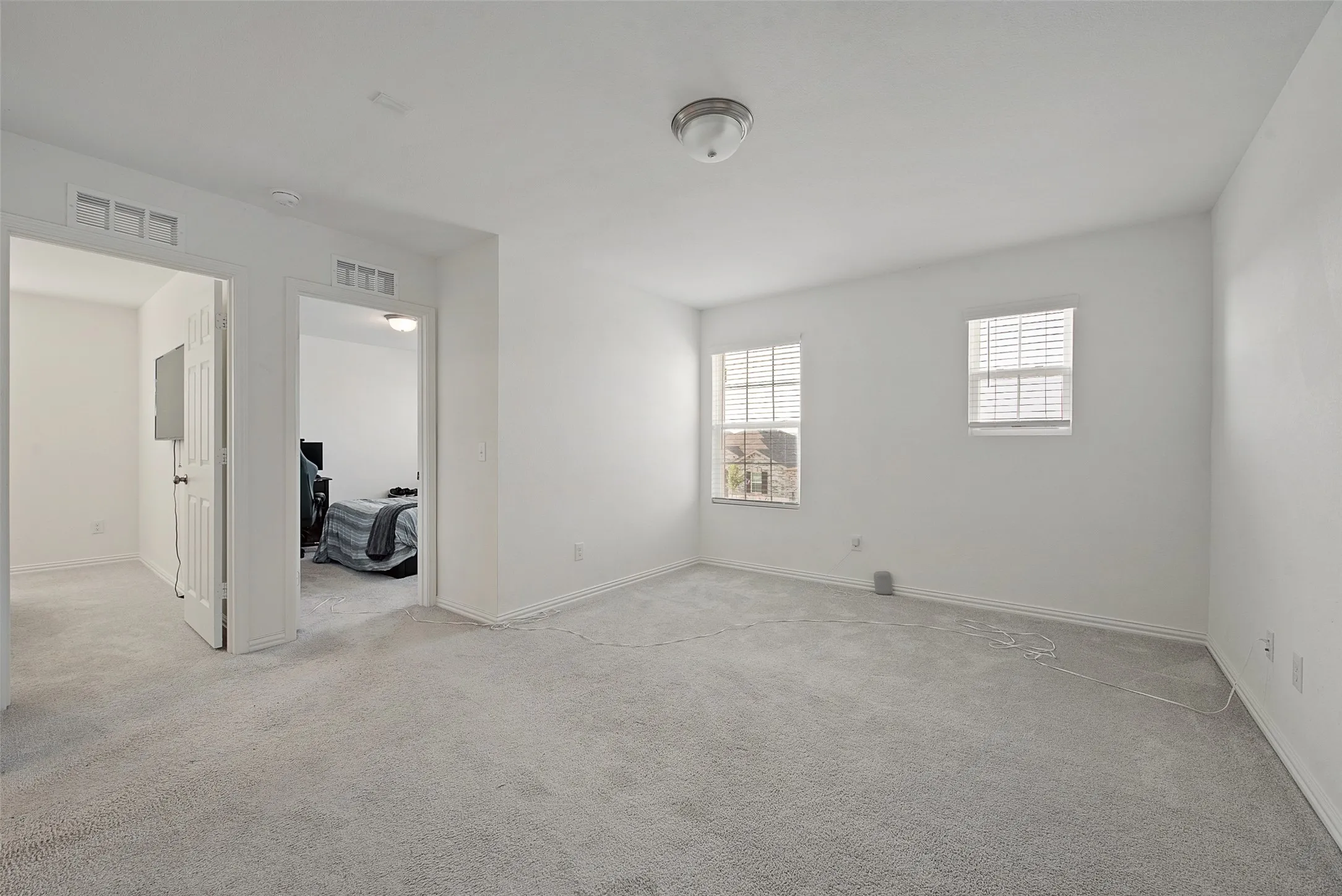 Single Family Residence For Sale in Tarrant County , 4437 Benham Drive, Fort Worth, Texas 76036, 4 Bedroom, 3 Bathroom, 2 Garage spaces, 2,572 Sqft, built in 2024, mls#21279197, Real Estate Agent in Fort Worth, Homes For Sale in Tarrant county, Homes For Sale in Fort Worth, Realtor in Fort Worth Texas, Real Estate Brokerage Independent Realty Texas, Luminita Cordes Realtor