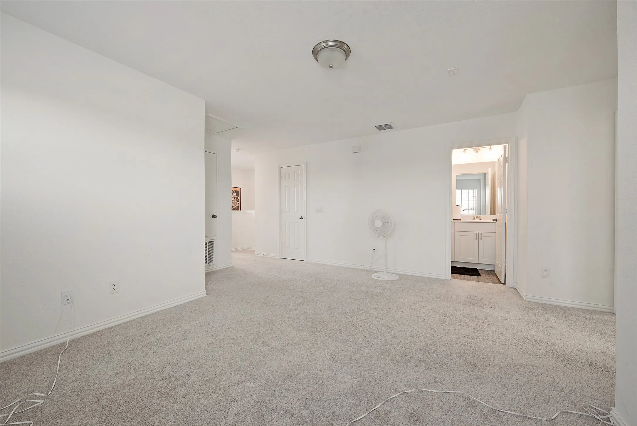Single Family Residence For Sale in Tarrant County , 4437 Benham Drive, Fort Worth, Texas 76036, 4 Bedroom, 3 Bathroom, 2 Garage spaces, 2,572 Sqft, built in 2024, mls#21279197, Real Estate Agent in Fort Worth, Homes For Sale in Tarrant county, Homes For Sale in Fort Worth, Realtor in Fort Worth Texas, Real Estate Brokerage Independent Realty Texas, Luminita Cordes Realtor