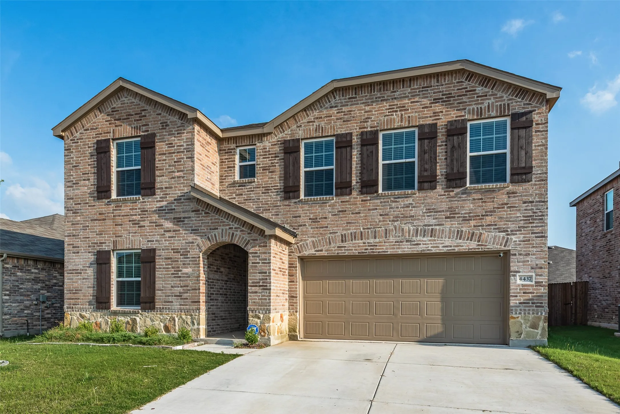 Single Family Residence For Sale in Tarrant County , 4437 Benham Drive, Fort Worth, Texas 76036, 4 Bedroom, 3 Bathroom, 2 Garage spaces, 2,572 Sqft, built in 2024, mls#21279197, Real Estate Agent in Fort Worth, Homes For Sale in Tarrant county, Homes For Sale in Fort Worth, Realtor in Fort Worth Texas, Real Estate Brokerage Independent Realty Texas, Luminita Cordes Realtor