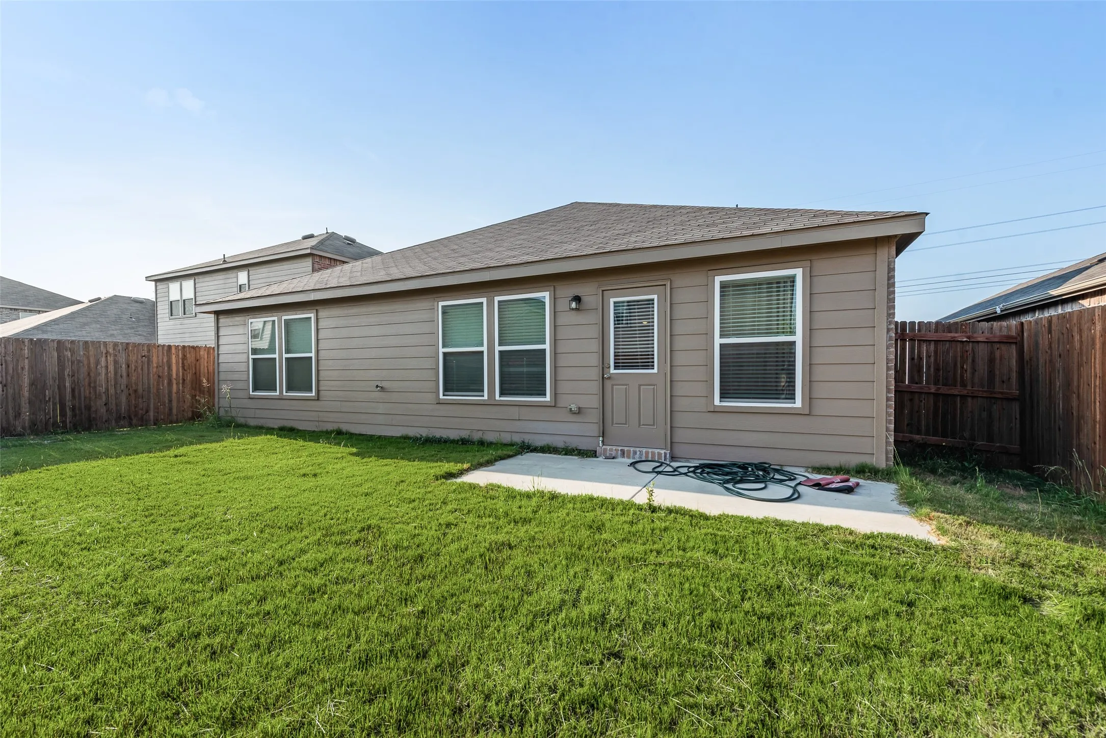 Single Family Residence For Sale in Tarrant County , 4437 Benham Drive, Fort Worth, Texas 76036, 4 Bedroom, 3 Bathroom, 2 Garage spaces, 2,572 Sqft, built in 2024, mls#21279197, Real Estate Agent in Fort Worth, Homes For Sale in Tarrant county, Homes For Sale in Fort Worth, Realtor in Fort Worth Texas, Real Estate Brokerage Independent Realty Texas, Luminita Cordes Realtor