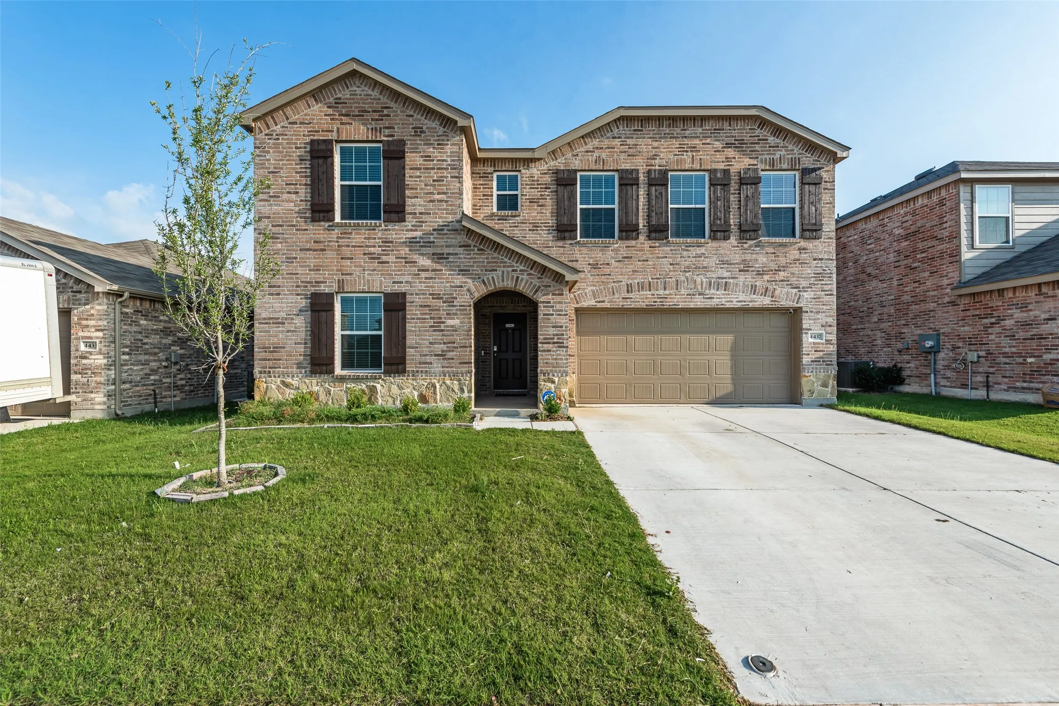Single Family Residence For Sale in Tarrant County , 4437 Benham Drive, Fort Worth, Texas 76036, 4 Bedroom, 3 Bathroom, 2 Garage spaces, 2,572 Sqft, built in 2024, mls#21279197, Real Estate Agent in Fort Worth, Homes For Sale in Tarrant county, Homes For Sale in Fort Worth, Realtor in Fort Worth Texas, Real Estate Brokerage Independent Realty Texas, Luminita Cordes Realtor