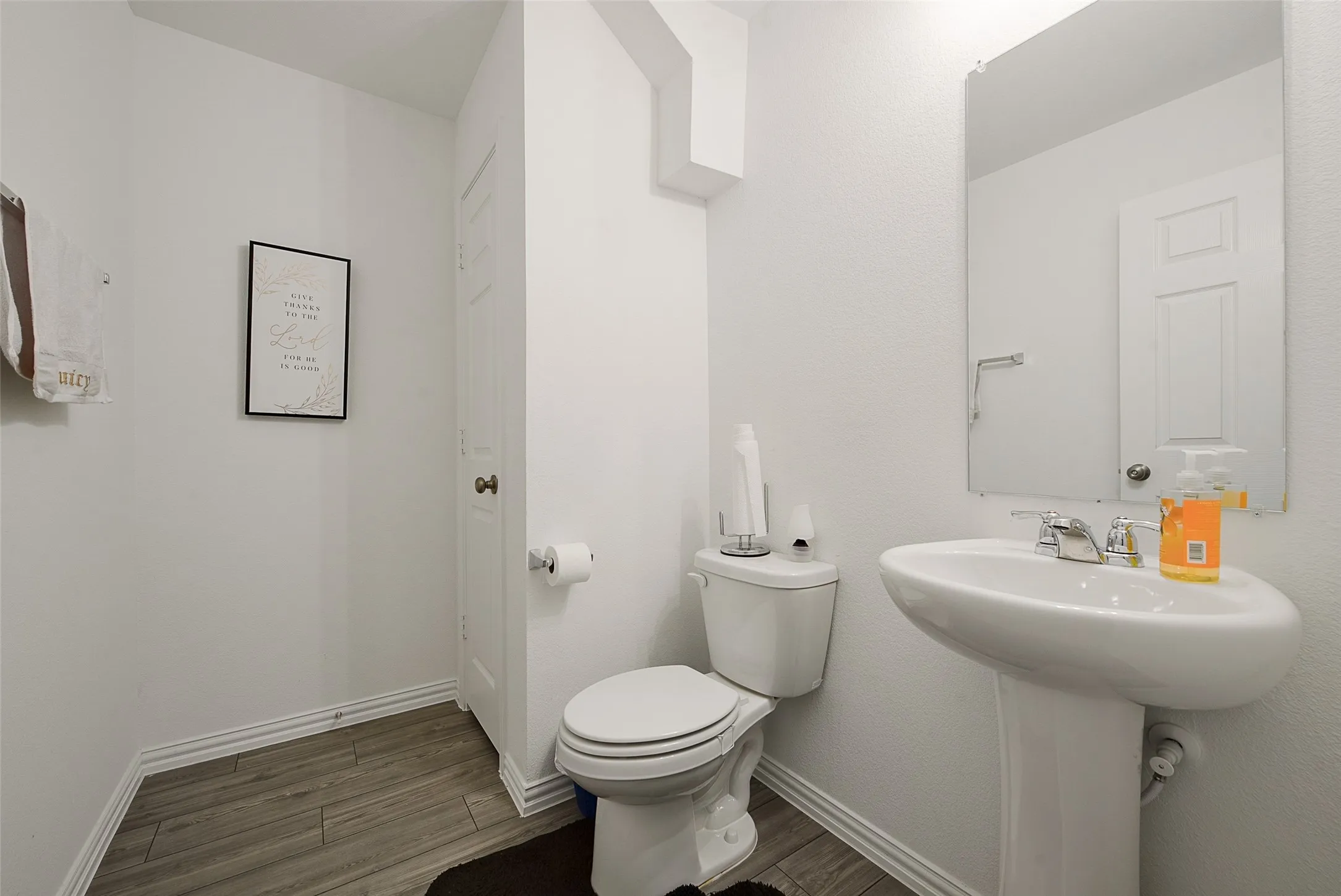 Single Family Residence For Sale in Tarrant County , 4437 Benham Drive, Fort Worth, Texas 76036, 4 Bedroom, 3 Bathroom, 2 Garage spaces, 2,572 Sqft, built in 2024, mls#21279197, Real Estate Agent in Fort Worth, Homes For Sale in Tarrant county, Homes For Sale in Fort Worth, Realtor in Fort Worth Texas, Real Estate Brokerage Independent Realty Texas, Luminita Cordes Realtor