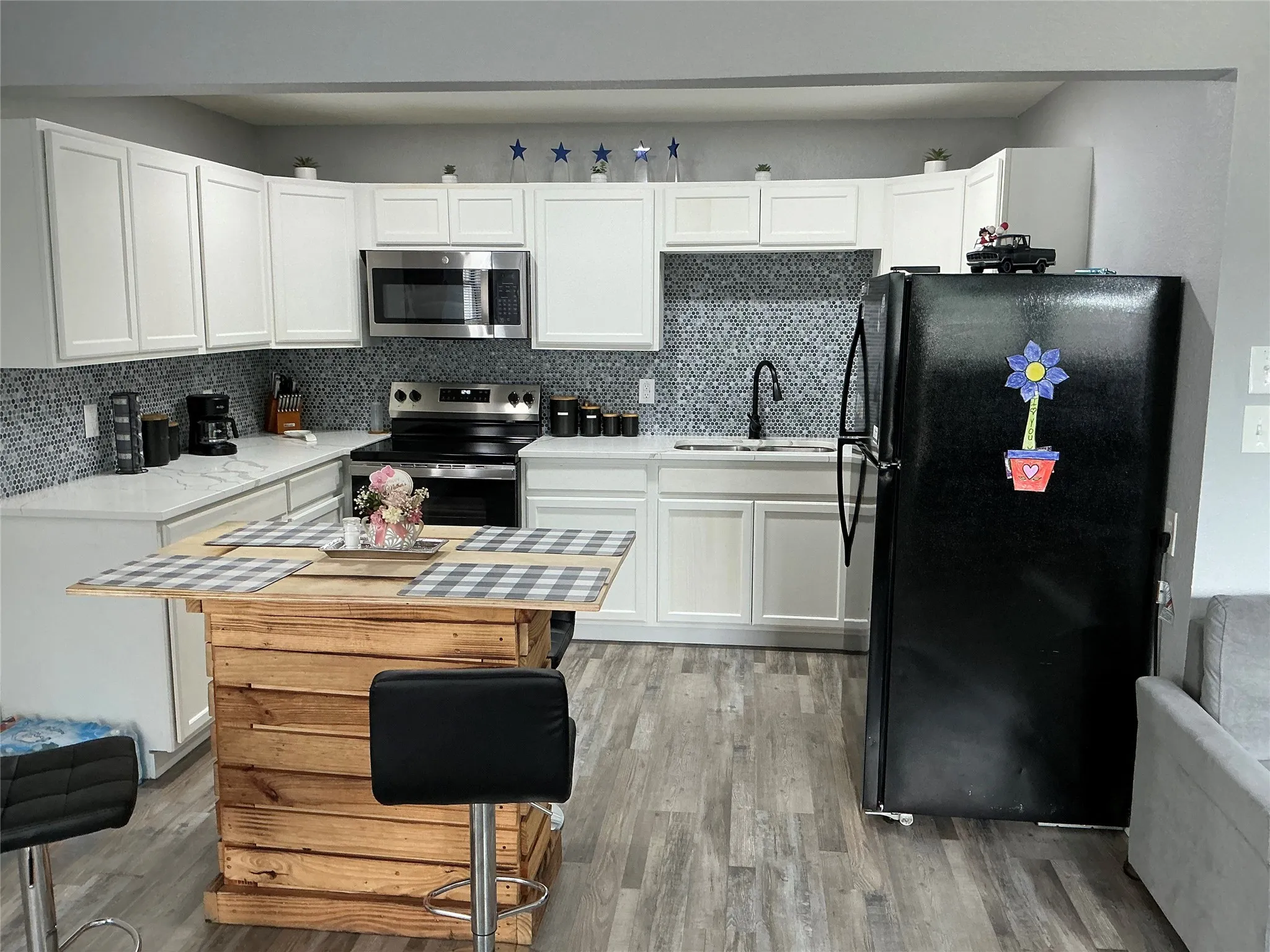Single Family Residence For Sale in Dallas County , 11118 Aledo Drive, Dallas, Texas 75228, 4 Bedroom, 2 Bathroom, 1 Garage spaces, 2,380 Sqft, built in 1950, mls#21280242, Real Estate Agent in Dallas, Homes For Sale in Dallas county, Homes For Sale in Dallas, Realtor in Dallas Texas, Real Estate Brokerage Independent Realty Texas, Luminita Cordes Realtor