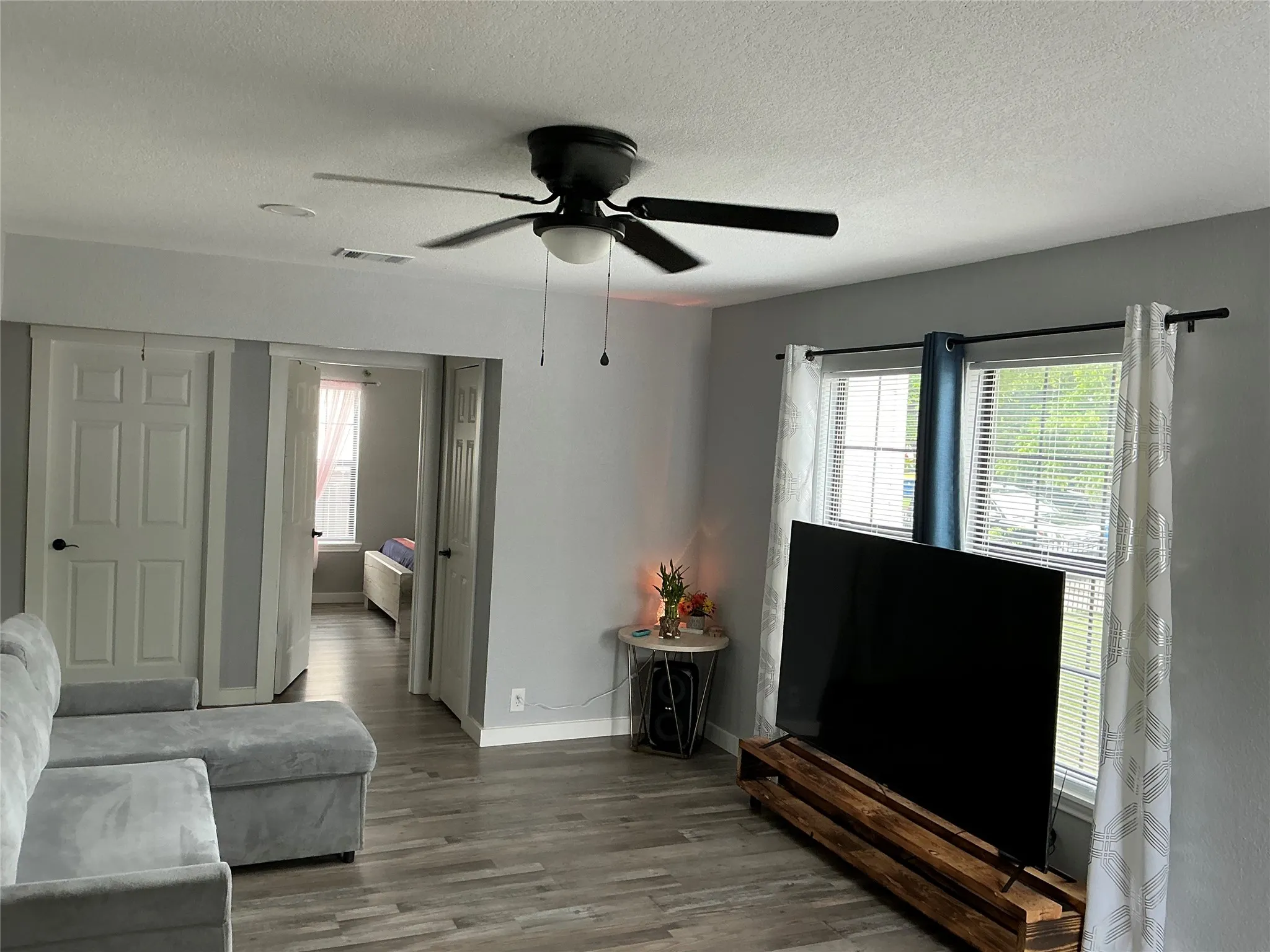 Single Family Residence For Sale in Dallas County , 11118 Aledo Drive, Dallas, Texas 75228, 4 Bedroom, 2 Bathroom, 1 Garage spaces, 2,380 Sqft, built in 1950, mls#21280242, Real Estate Agent in Dallas, Homes For Sale in Dallas county, Homes For Sale in Dallas, Realtor in Dallas Texas, Real Estate Brokerage Independent Realty Texas, Luminita Cordes Realtor