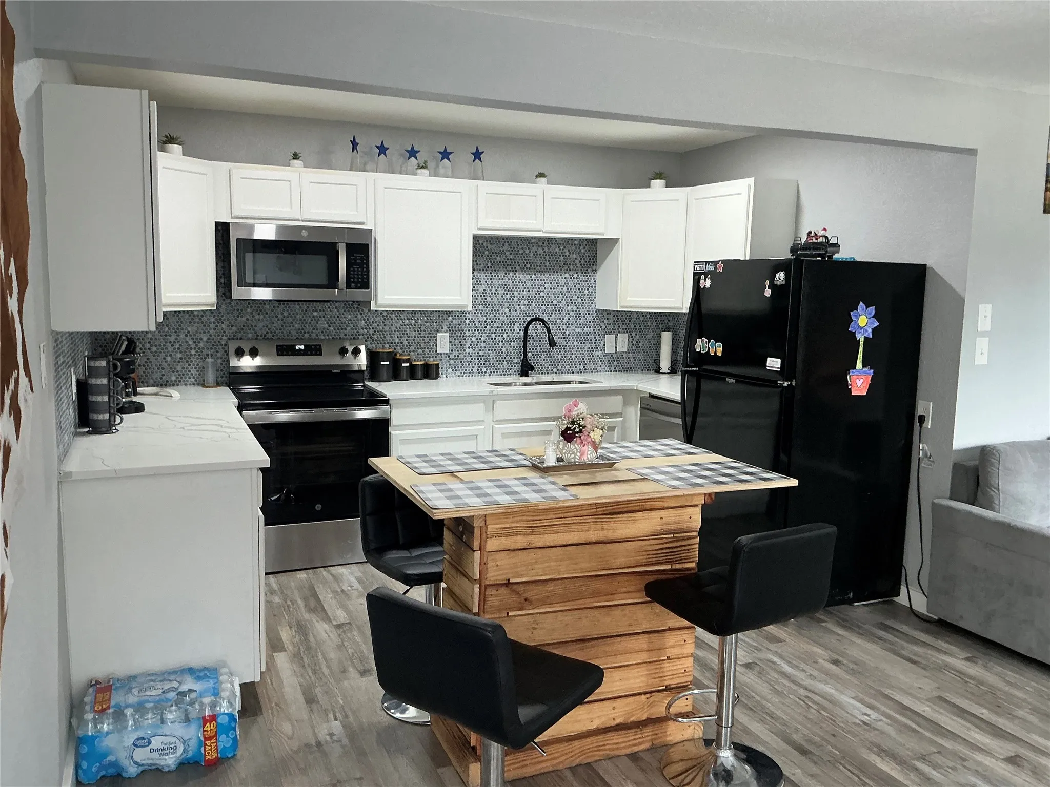 Single Family Residence For Sale in Dallas County , 11118 Aledo Drive, Dallas, Texas 75228, 4 Bedroom, 2 Bathroom, 1 Garage spaces, 2,380 Sqft, built in 1950, mls#21280242, Real Estate Agent in Dallas, Homes For Sale in Dallas county, Homes For Sale in Dallas, Realtor in Dallas Texas, Real Estate Brokerage Independent Realty Texas, Luminita Cordes Realtor
