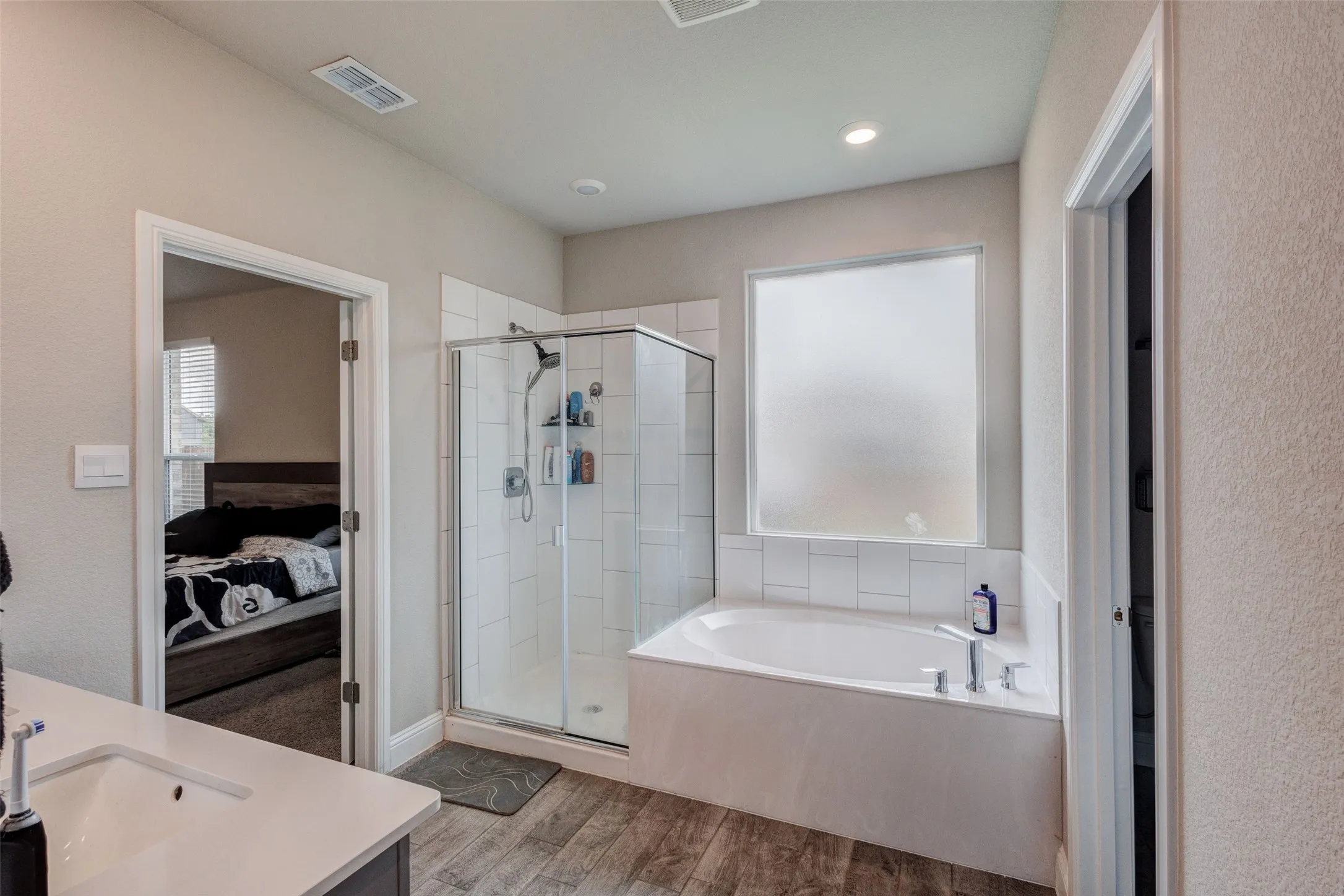 Single Family Residence For Rent in Denton County , 1513 Woodpecker Street, Denton, Texas 76205, 4 Bedrooms, 3 Bathrooms, 2 Garage spaces, 2,733 Sqft, built in 2024, Price $3,500, mls#21258242, Real Estate Agent in Denton, Homes For Rent in Denton county, Homes For Rent in Denton, Realtor in Denton Texas, Real Estate Brokerage Independent Realty Texas, Luminita Cordes Realtor