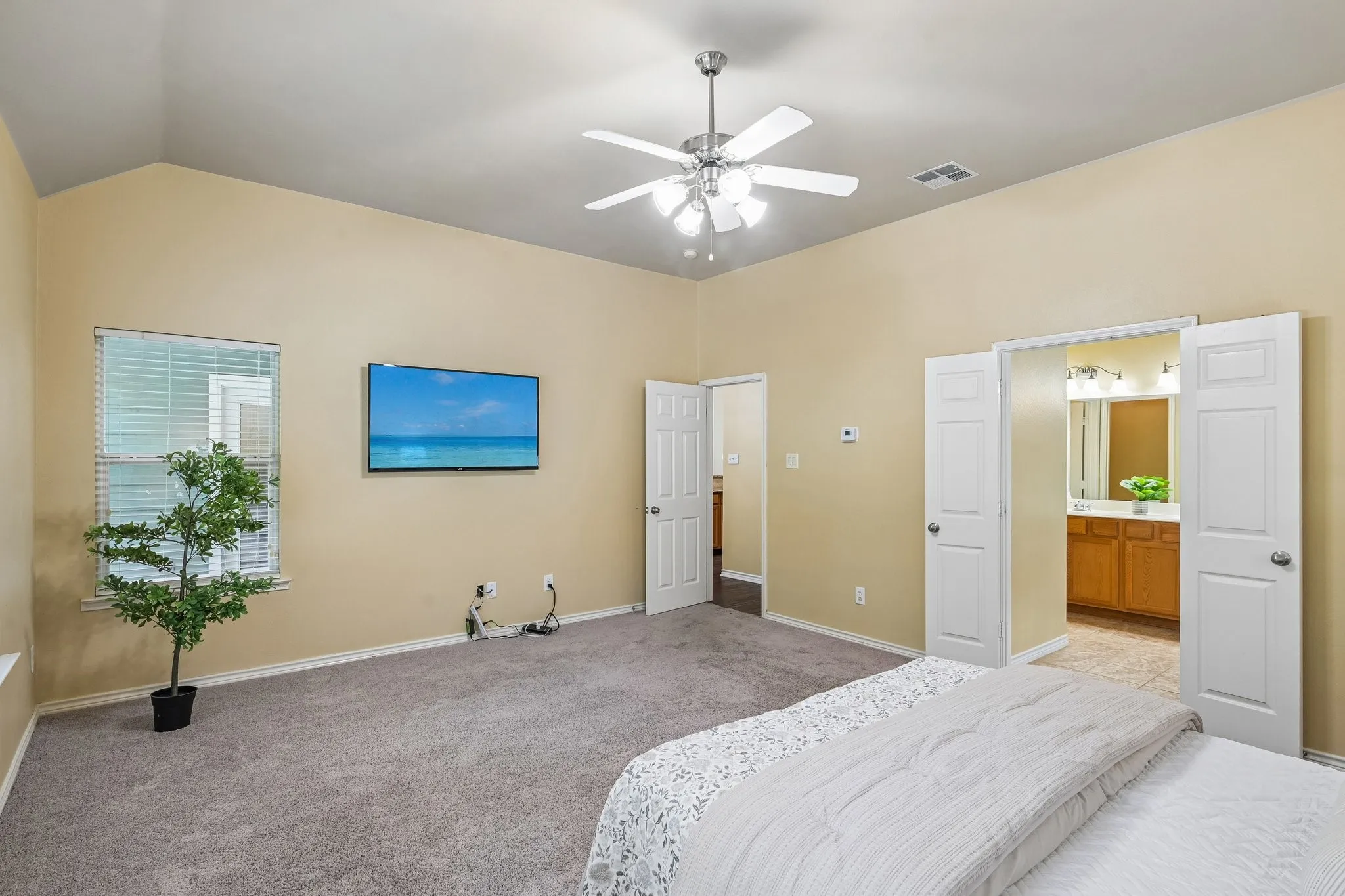 Single Family Residence For Sale in Denton County , 1321 Stone Mountain Parkway, Savannah, Texas 76227, 4 Bedroom, 2 Bathroom, 2 Garage spaces, 2,136 Sqft, built in 2004, mls#21277104, Real Estate Agent in Savannah, Homes For Sale in Denton county, Homes For Sale in Savannah, Realtor in Savannah Texas, Real Estate Brokerage Independent Realty Texas, Luminita Cordes Realtor