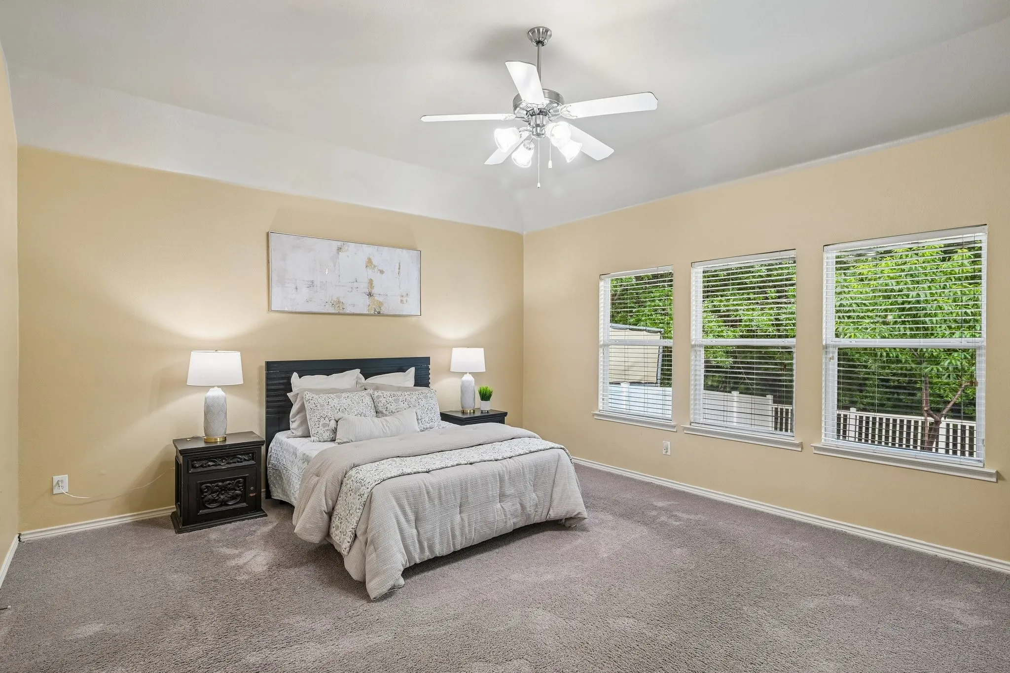 Single Family Residence For Sale in Denton County , 1321 Stone Mountain Parkway, Savannah, Texas 76227, 4 Bedroom, 2 Bathroom, 2 Garage spaces, 2,136 Sqft, built in 2004, mls#21277104, Real Estate Agent in Savannah, Homes For Sale in Denton county, Homes For Sale in Savannah, Realtor in Savannah Texas, Real Estate Brokerage Independent Realty Texas, Luminita Cordes Realtor