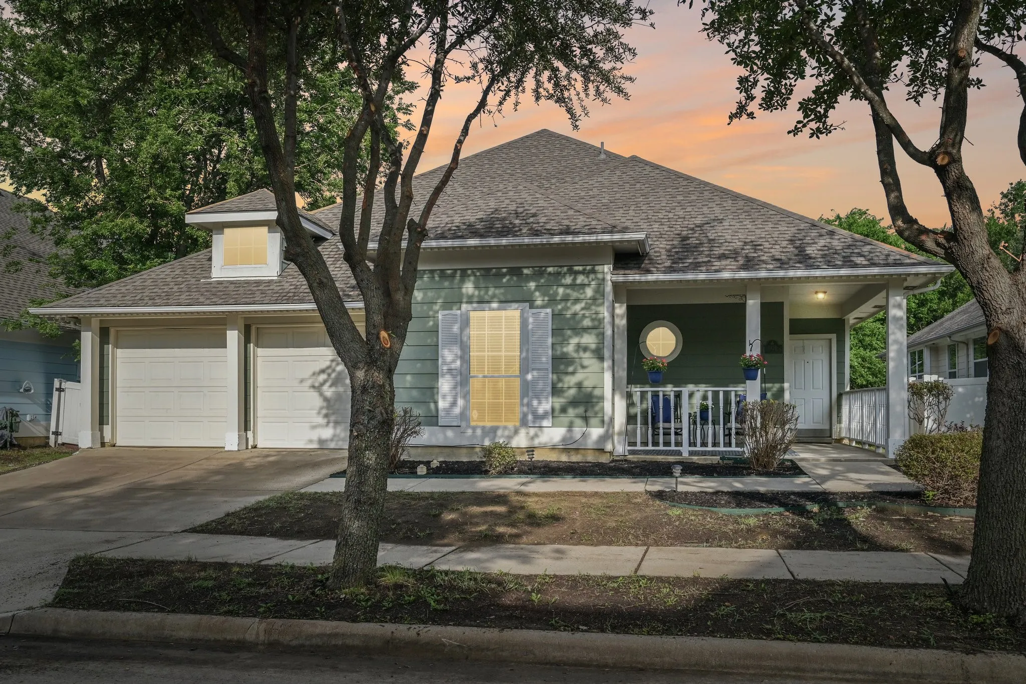 Single Family Residence For Sale in Denton County , 1321 Stone Mountain Parkway, Savannah, Texas 76227, 4 Bedroom, 2 Bathroom, 2 Garage spaces, 2,136 Sqft, built in 2004, mls#21277104, Real Estate Agent in Savannah, Homes For Sale in Denton county, Homes For Sale in Savannah, Realtor in Savannah Texas, Real Estate Brokerage Independent Realty Texas, Luminita Cordes Realtor