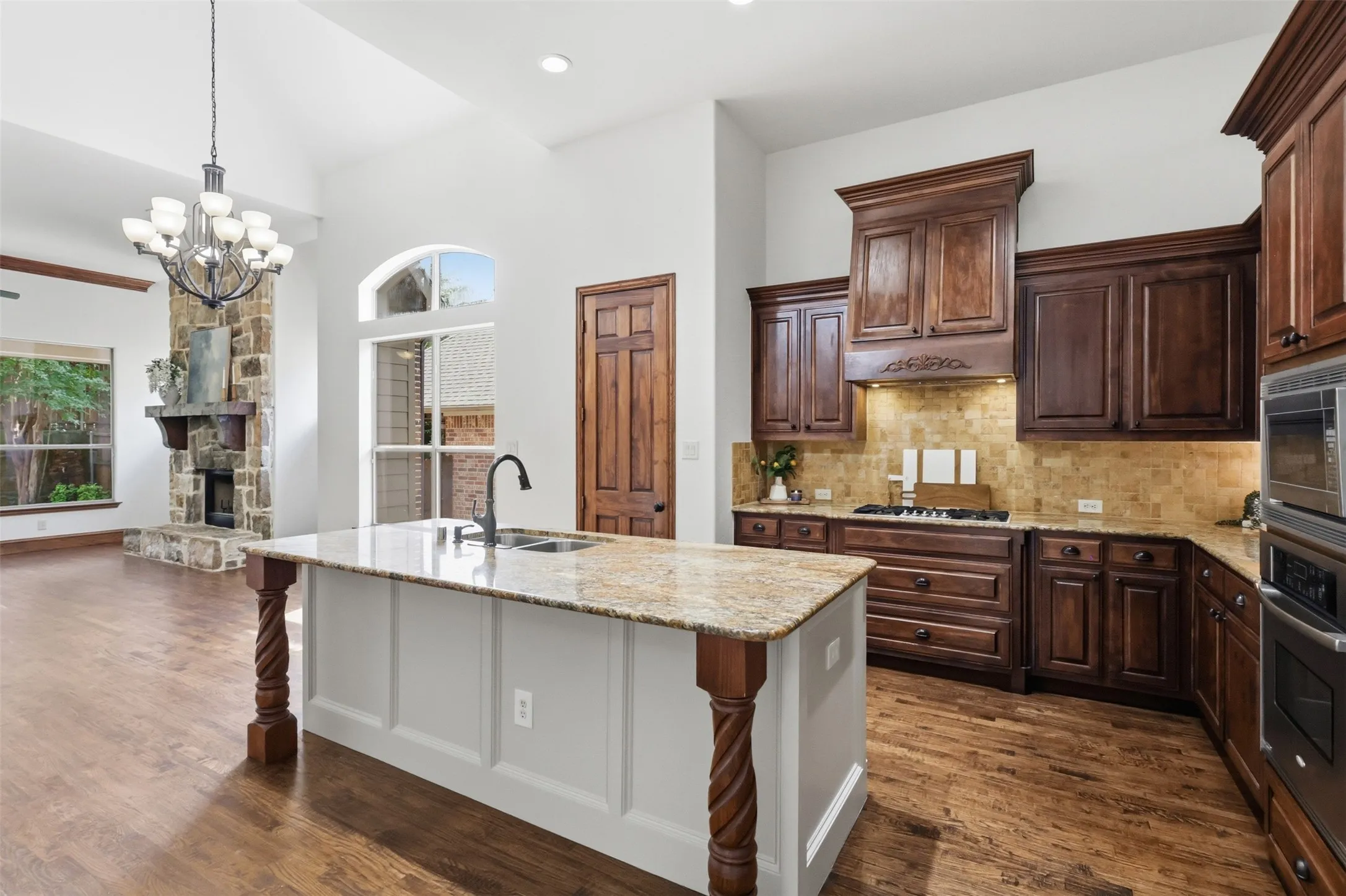 Single Family Residence For Sale in Collin County , 6417 Canyon Crest Drive, Mc Kinney, Texas 75071, 4 Bedroom, 3 Bathroom, 2 Garage spaces, 3,588 Sqft, built in 2008, mls#21279803, Real Estate Agent in Mc Kinney, Homes For Sale in Collin county, Homes For Sale in Mc Kinney, Realtor in Mc Kinney Texas, Real Estate Brokerage Independent Realty Texas, Luminita Cordes Realtor