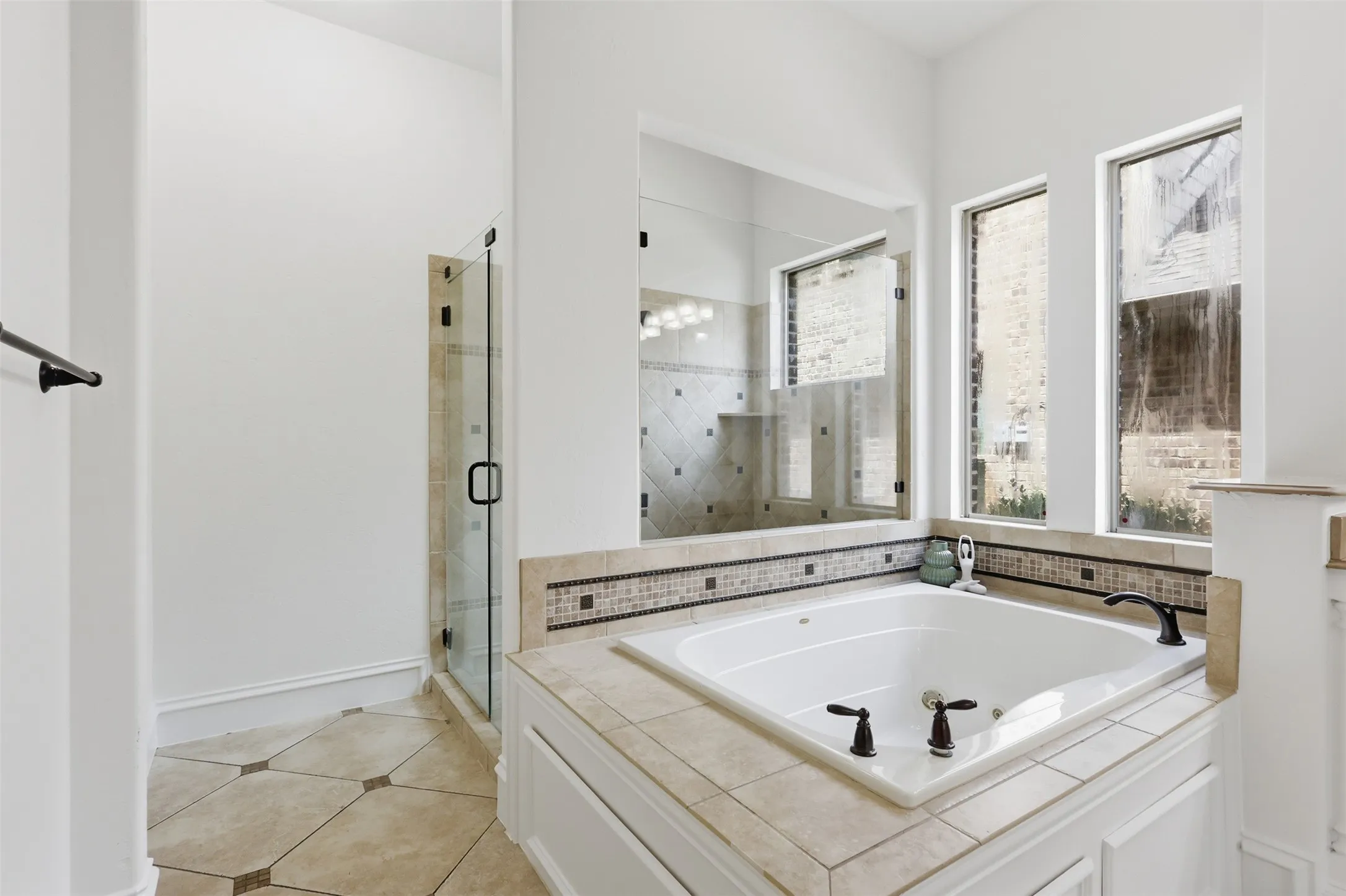 Single Family Residence For Sale in Collin County , 6417 Canyon Crest Drive, Mc Kinney, Texas 75071, 4 Bedroom, 3 Bathroom, 2 Garage spaces, 3,588 Sqft, built in 2008, mls#21279803, Real Estate Agent in Mc Kinney, Homes For Sale in Collin county, Homes For Sale in Mc Kinney, Realtor in Mc Kinney Texas, Real Estate Brokerage Independent Realty Texas, Luminita Cordes Realtor