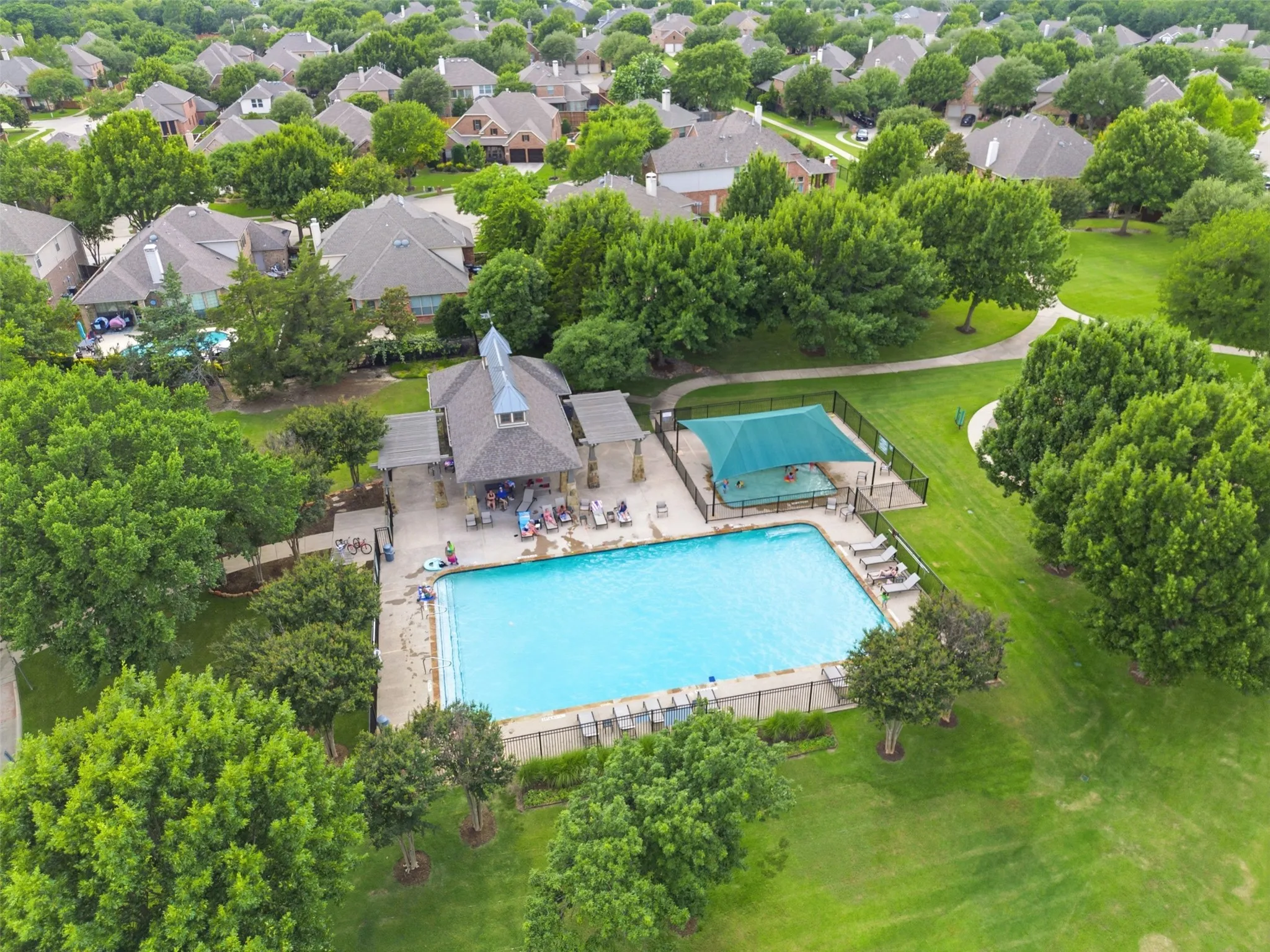 Single Family Residence For Sale in Collin County , 6417 Canyon Crest Drive, Mc Kinney, Texas 75071, 4 Bedroom, 3 Bathroom, 2 Garage spaces, 3,588 Sqft, built in 2008, mls#21279803, Real Estate Agent in Mc Kinney, Homes For Sale in Collin county, Homes For Sale in Mc Kinney, Realtor in Mc Kinney Texas, Real Estate Brokerage Independent Realty Texas, Luminita Cordes Realtor