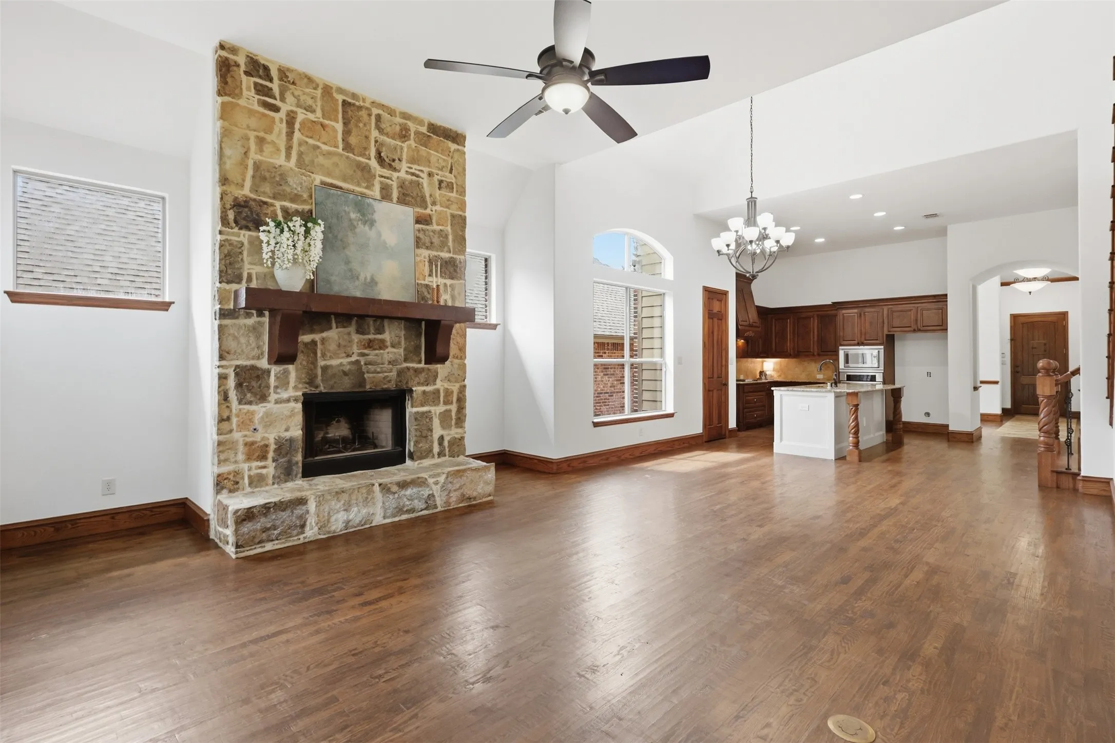 Single Family Residence For Sale in Collin County , 6417 Canyon Crest Drive, Mc Kinney, Texas 75071, 4 Bedroom, 3 Bathroom, 2 Garage spaces, 3,588 Sqft, built in 2008, mls#21279803, Real Estate Agent in Mc Kinney, Homes For Sale in Collin county, Homes For Sale in Mc Kinney, Realtor in Mc Kinney Texas, Real Estate Brokerage Independent Realty Texas, Luminita Cordes Realtor