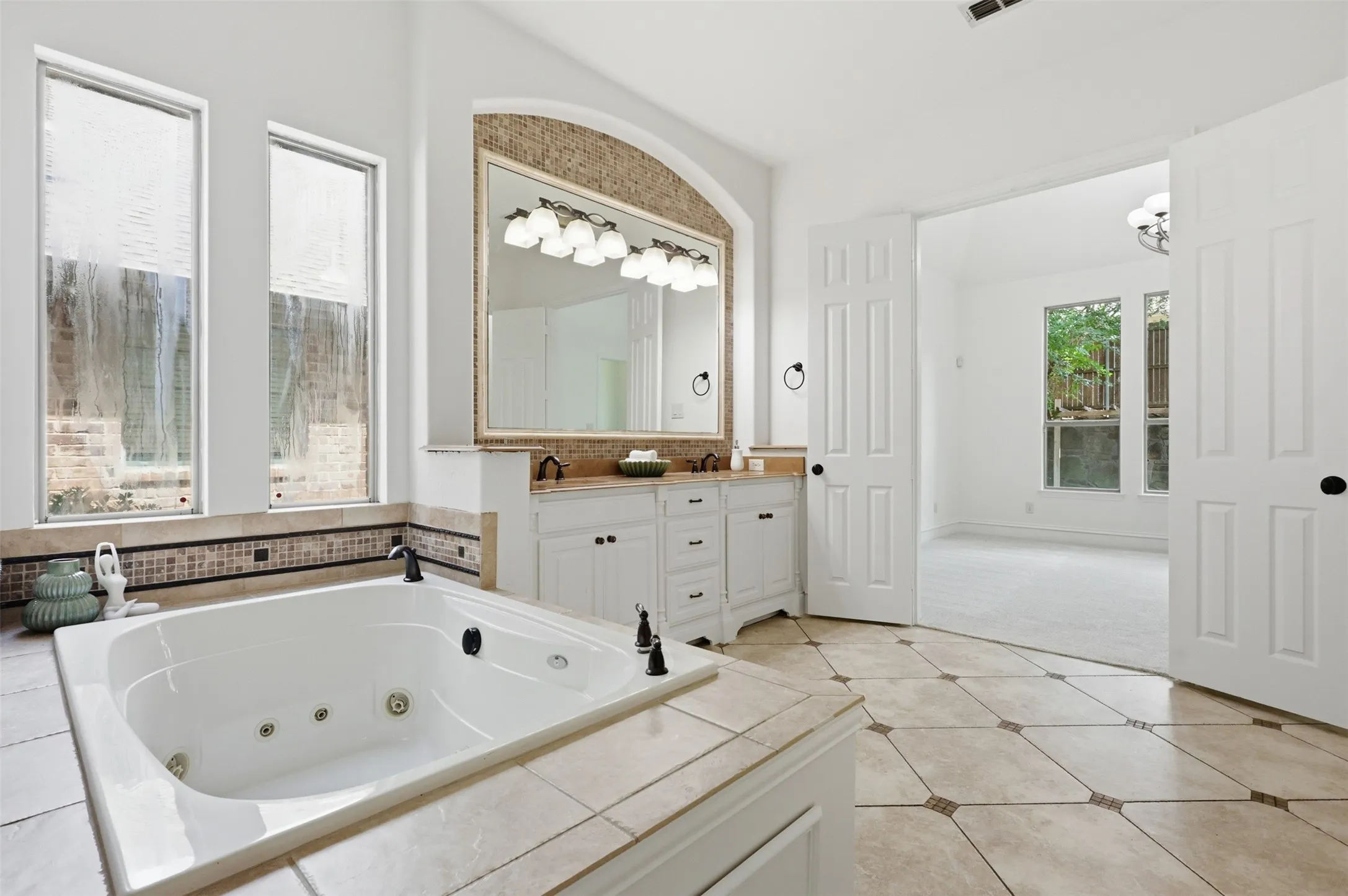 Single Family Residence For Sale in Collin County , 6417 Canyon Crest Drive, Mc Kinney, Texas 75071, 4 Bedroom, 3 Bathroom, 2 Garage spaces, 3,588 Sqft, built in 2008, mls#21279803, Real Estate Agent in Mc Kinney, Homes For Sale in Collin county, Homes For Sale in Mc Kinney, Realtor in Mc Kinney Texas, Real Estate Brokerage Independent Realty Texas, Luminita Cordes Realtor