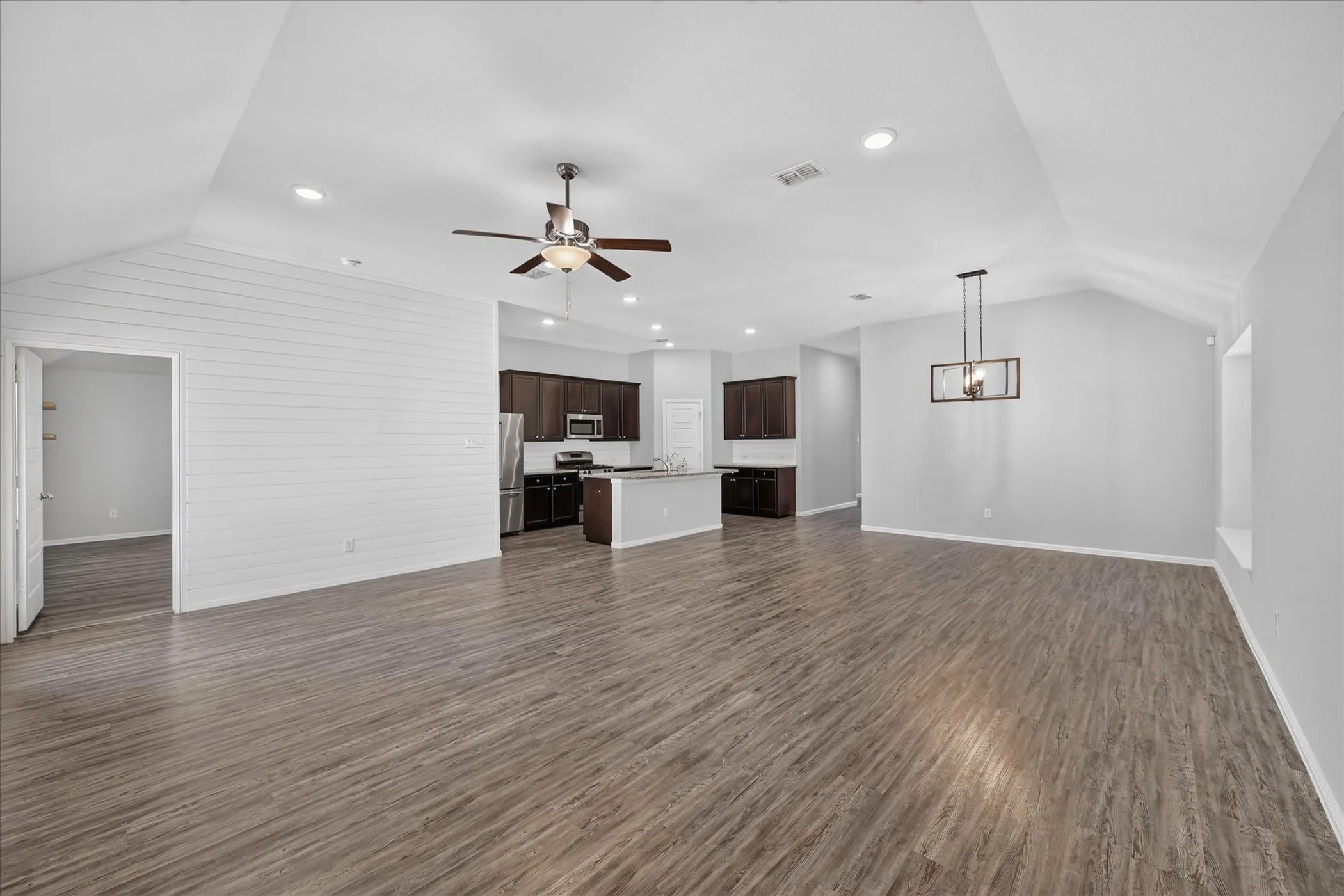 Single Family Residence For Rent in Denton County , 5825 Rostherne Drive, Celina, Texas 76227, 4 Bedroom, 2 Bathroom, 2 Garage spaces, 2,011 Sqft, built in 2020, mls#21280279, Real Estate Agent in Celina, Homes For Rent in Denton county, Homes For Rent in Celina, Realtor in Celina Texas, Real Estate Brokerage Independent Realty Texas, Luminita Cordes Realtor