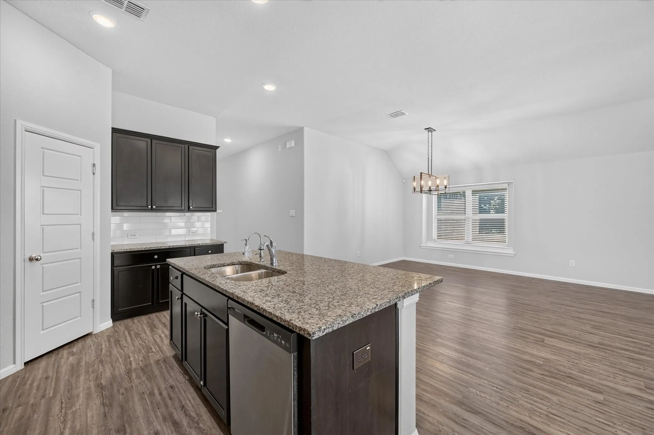 Single Family Residence For Rent in Denton County , 5825 Rostherne Drive, Celina, Texas 76227, 4 Bedroom, 2 Bathroom, 2 Garage spaces, 2,011 Sqft, built in 2020, mls#21280279, Real Estate Agent in Celina, Homes For Rent in Denton county, Homes For Rent in Celina, Realtor in Celina Texas, Real Estate Brokerage Independent Realty Texas, Luminita Cordes Realtor
