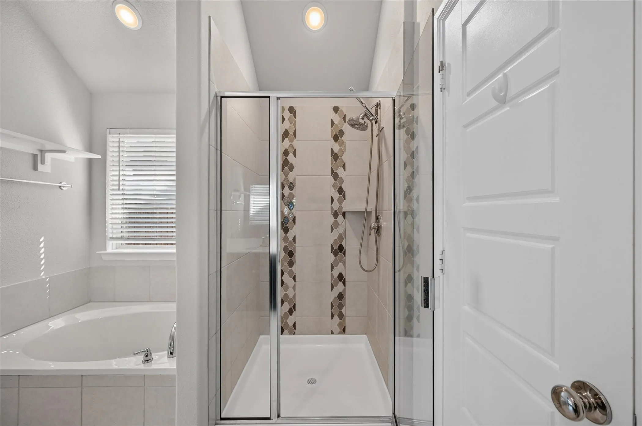 Single Family Residence For Rent in Denton County , 5825 Rostherne Drive, Celina, Texas 76227, 4 Bedroom, 2 Bathroom, 2 Garage spaces, 2,011 Sqft, built in 2020, mls#21280279, Real Estate Agent in Celina, Homes For Rent in Denton county, Homes For Rent in Celina, Realtor in Celina Texas, Real Estate Brokerage Independent Realty Texas, Luminita Cordes Realtor