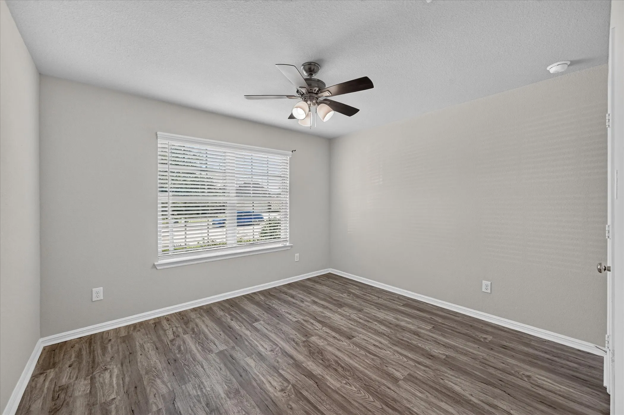 Single Family Residence For Rent in Denton County , 5825 Rostherne Drive, Celina, Texas 76227, 4 Bedroom, 2 Bathroom, 2 Garage spaces, 2,011 Sqft, built in 2020, mls#21280279, Real Estate Agent in Celina, Homes For Rent in Denton county, Homes For Rent in Celina, Realtor in Celina Texas, Real Estate Brokerage Independent Realty Texas, Luminita Cordes Realtor
