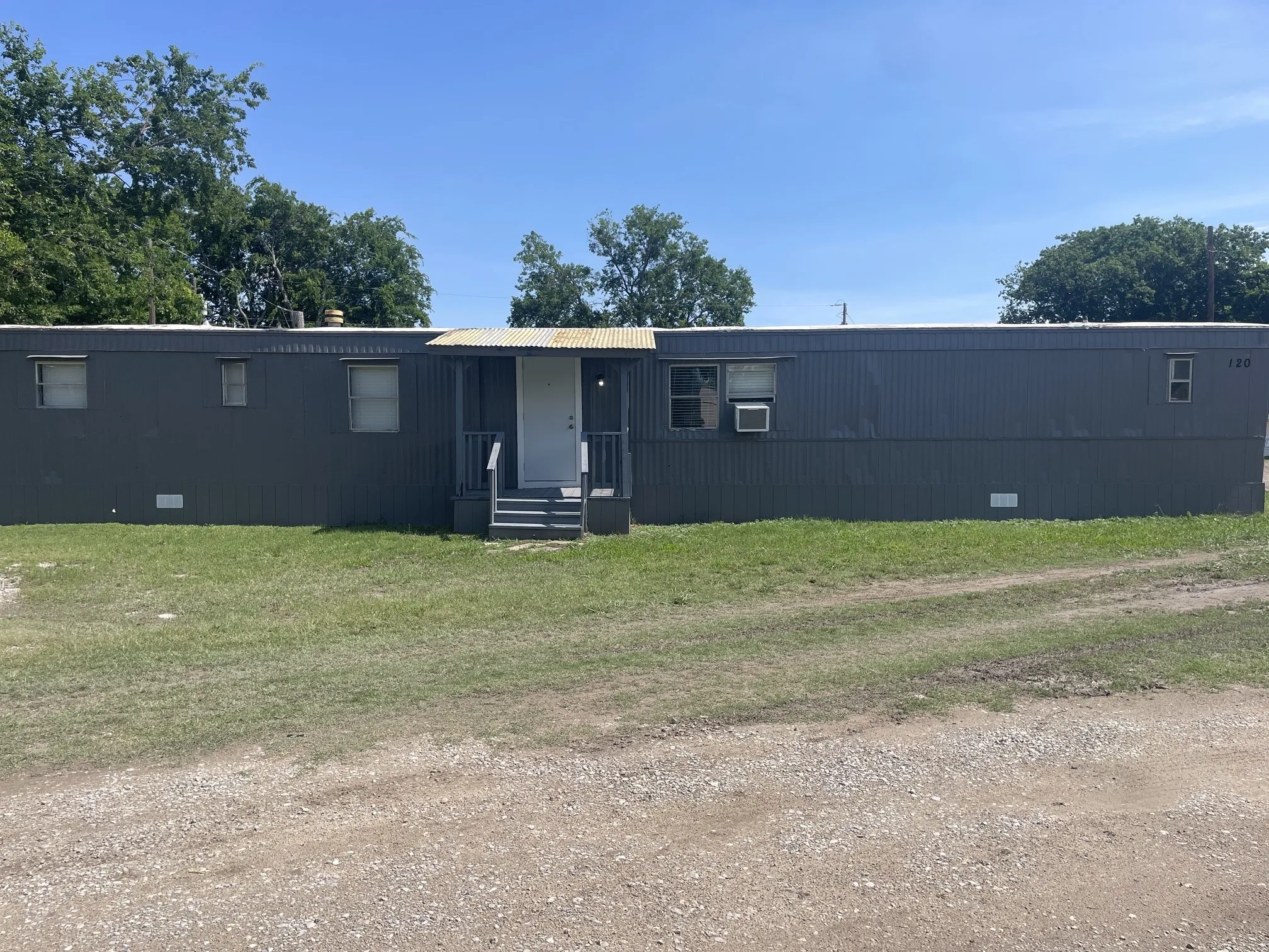 Mobile Home For Rent in Collin County , 120 Cunningham Boulevard, Anna, Texas 75409, 3 Bedroom, 2 Bathroom, Garage spaces, 980 Sqft, built in 1980, mls#21280049, Real Estate Agent in Anna, Homes For Rent in Collin county, Homes For Rent in Anna, Realtor in Anna Texas, Real Estate Brokerage Independent Realty Texas, Luminita Cordes Realtor