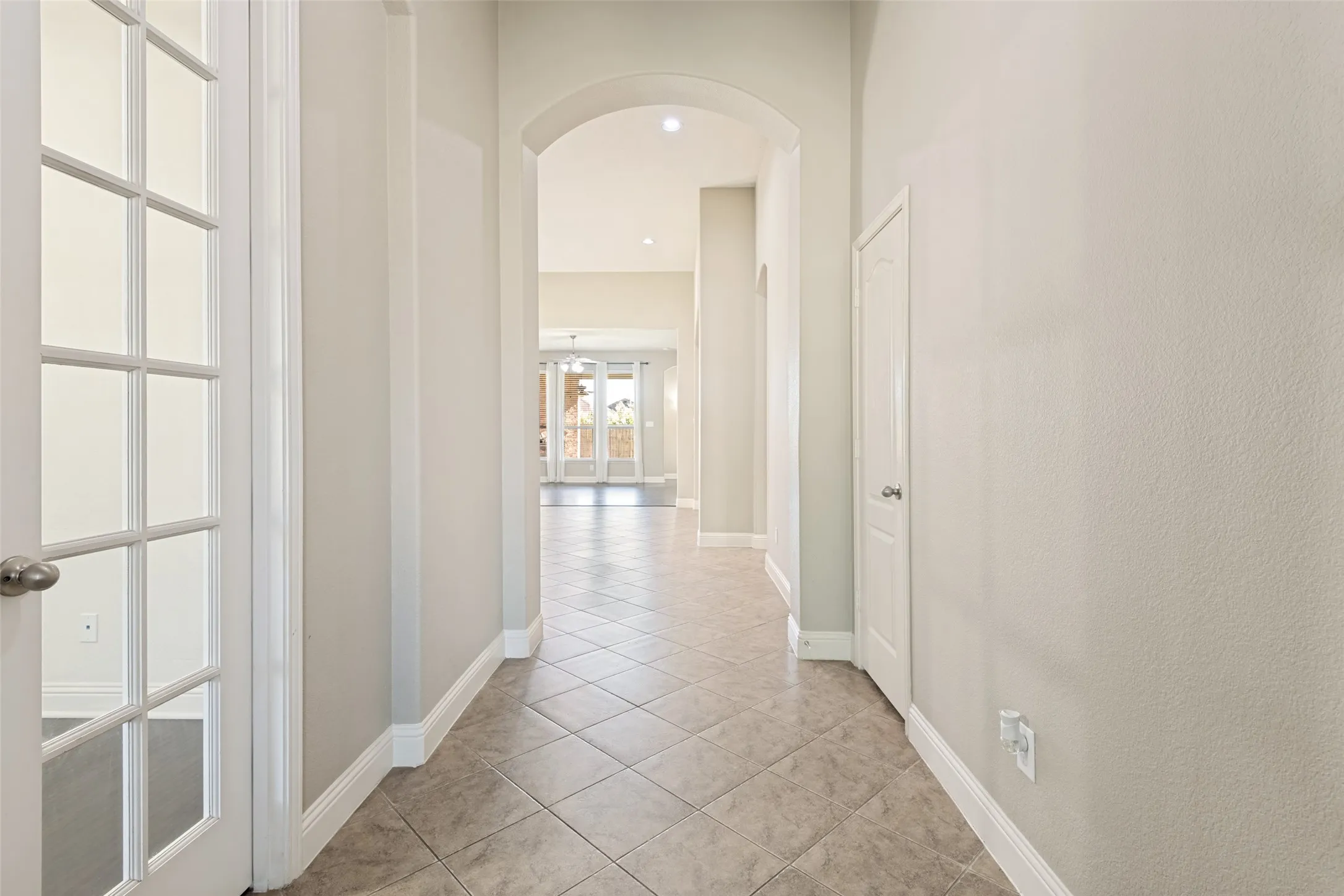 Single Family Residence For Sale in Rockwall County , 594 Louder Way, Fate, Texas 75087, 4 Bedroom, 3 Bathroom, 2 Garage spaces, 2,760 Sqft, built in 2011, mls#21274955, Real Estate Agent in Fate, Homes For Sale in Rockwall county, Homes For Sale in Fate, Realtor in Fate Texas, Real Estate Brokerage Independent Realty Texas, Luminita Cordes Realtor