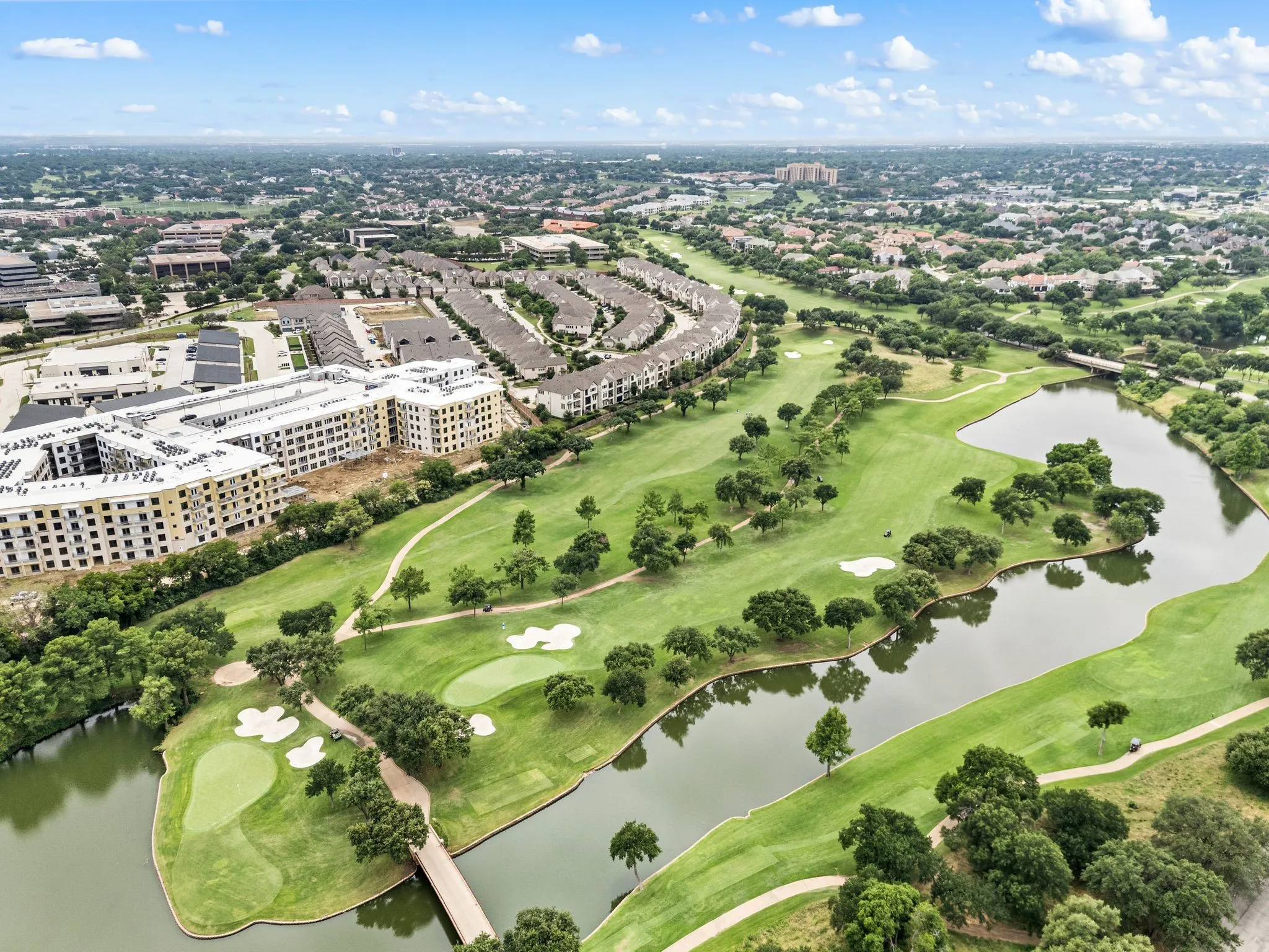 Single Family Residence For Sale in Dallas County , 4887 Cloudcroft Lane, Irving, Texas 75038, 3 Bedroom, 5 Bathroom, 2 Garage spaces, 3,618 Sqft, built in 2016, mls#21276391, Real Estate Agent in Irving, Homes For Sale in Dallas county, Homes For Sale in Irving, Realtor in Irving Texas, Real Estate Brokerage Independent Realty Texas, Luminita Cordes Realtor