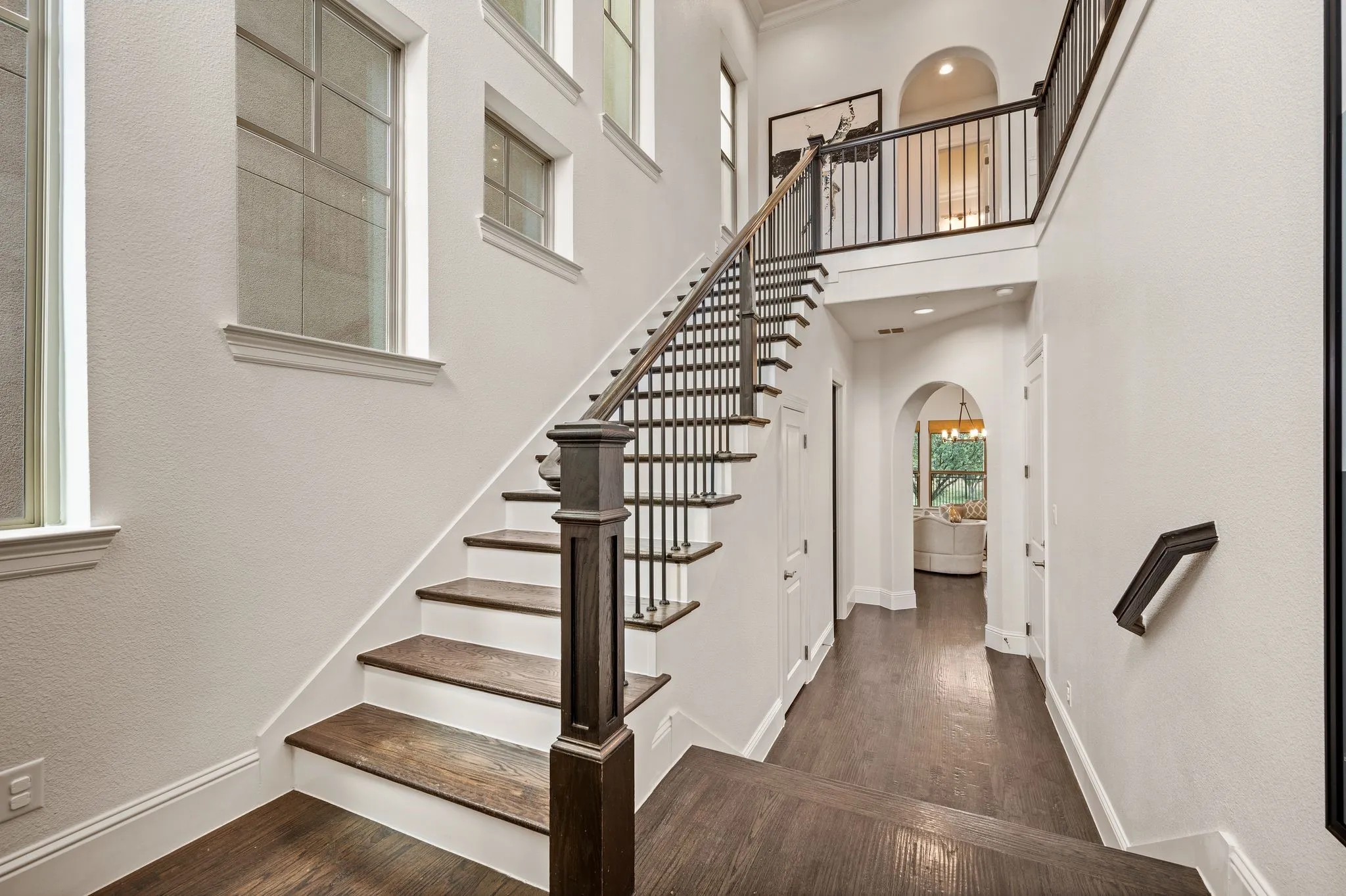 Single Family Residence For Sale in Dallas County , 4887 Cloudcroft Lane, Irving, Texas 75038, 3 Bedroom, 5 Bathroom, 2 Garage spaces, 3,618 Sqft, built in 2016, mls#21276391, Real Estate Agent in Irving, Homes For Sale in Dallas county, Homes For Sale in Irving, Realtor in Irving Texas, Real Estate Brokerage Independent Realty Texas, Luminita Cordes Realtor