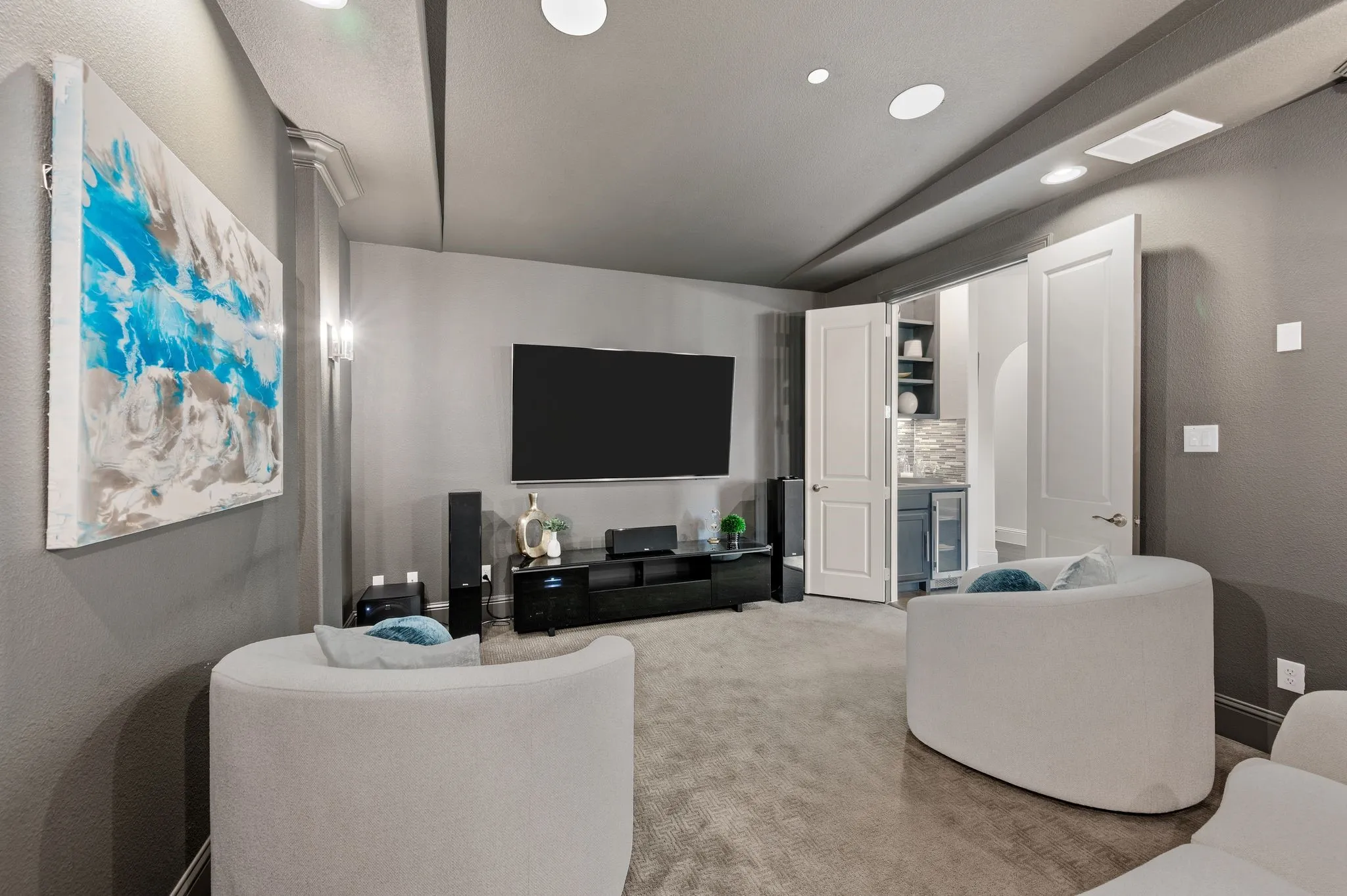 Single Family Residence For Sale in Dallas County , 4887 Cloudcroft Lane, Irving, Texas 75038, 3 Bedroom, 5 Bathroom, 2 Garage spaces, 3,618 Sqft, built in 2016, mls#21276391, Real Estate Agent in Irving, Homes For Sale in Dallas county, Homes For Sale in Irving, Realtor in Irving Texas, Real Estate Brokerage Independent Realty Texas, Luminita Cordes Realtor