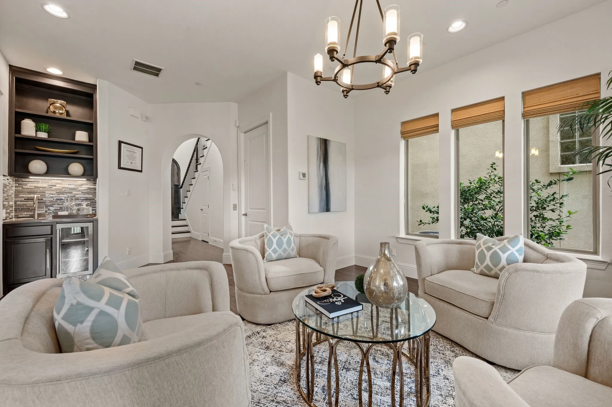 Single Family Residence For Sale in Dallas County , 4887 Cloudcroft Lane, Irving, Texas 75038, 3 Bedroom, 5 Bathroom, 2 Garage spaces, 3,618 Sqft, built in 2016, mls#21276391, Real Estate Agent in Irving, Homes For Sale in Dallas county, Homes For Sale in Irving, Realtor in Irving Texas, Real Estate Brokerage Independent Realty Texas, Luminita Cordes Realtor