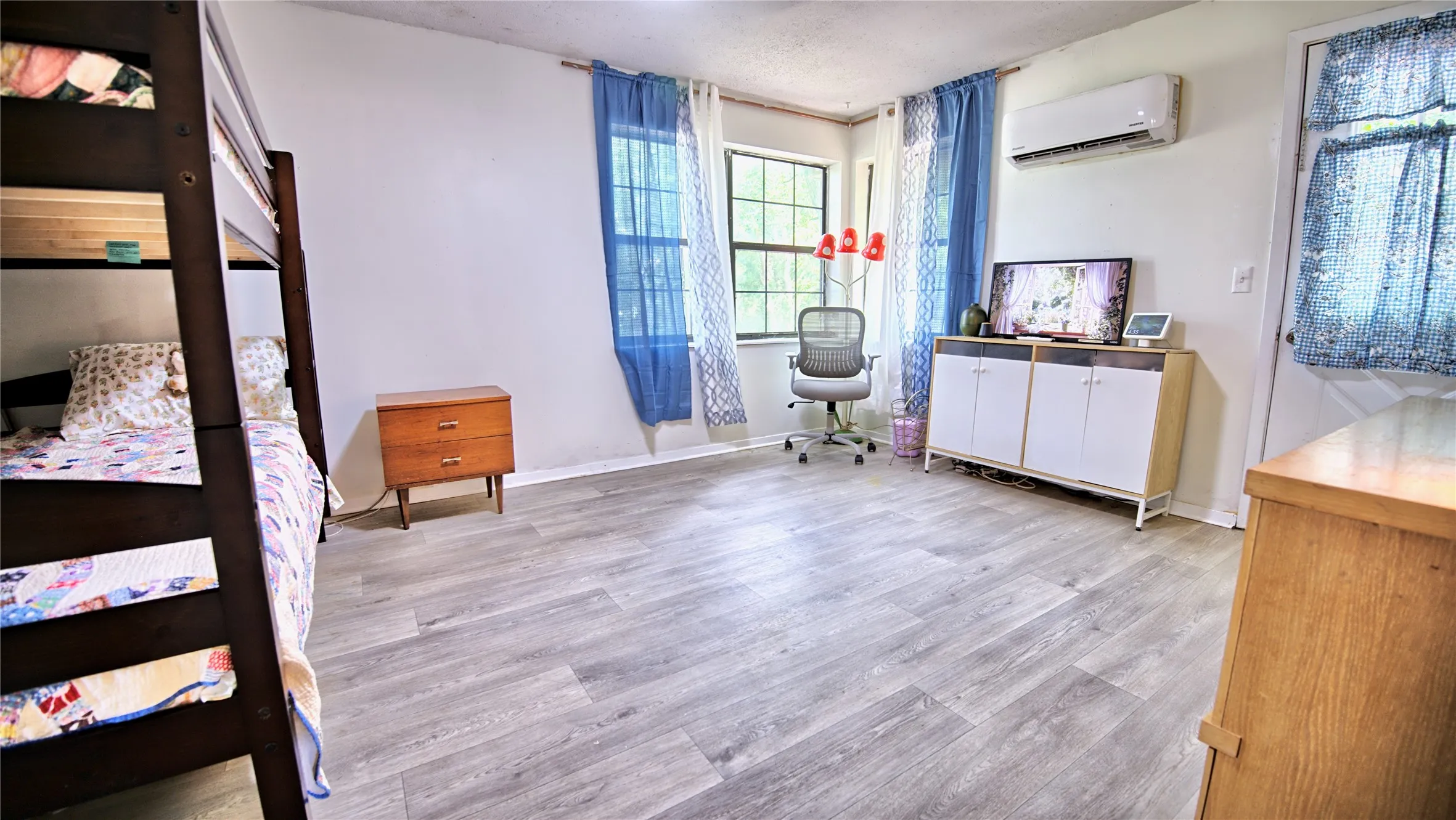 Single Family Residence For Sale in Montague County , 140 Elm Road, Nocona, Texas 76255, 3 Bedroom, 2 Bathroom, Garage spaces, 1,200 Sqft, built in 1955, mls#21280238, Real Estate Agent in Nocona, Homes For Sale in Montague county, Homes For Sale in Nocona, Realtor in Nocona Texas, Real Estate Brokerage Independent Realty Texas, Luminita Cordes Realtor