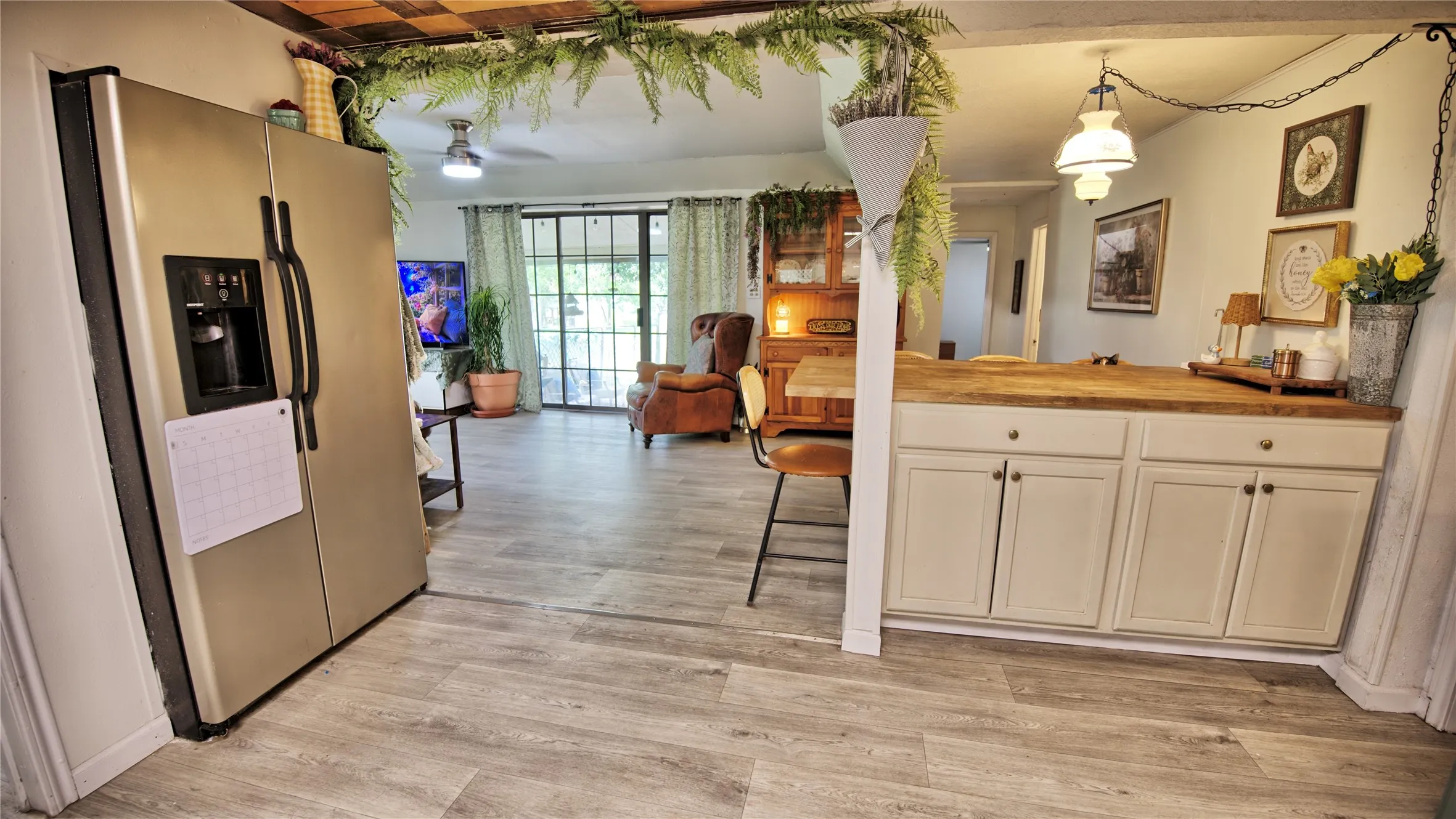Single Family Residence For Sale in Montague County , 140 Elm Road, Nocona, Texas 76255, 3 Bedroom, 2 Bathroom, Garage spaces, 1,200 Sqft, built in 1955, mls#21280238, Real Estate Agent in Nocona, Homes For Sale in Montague county, Homes For Sale in Nocona, Realtor in Nocona Texas, Real Estate Brokerage Independent Realty Texas, Luminita Cordes Realtor