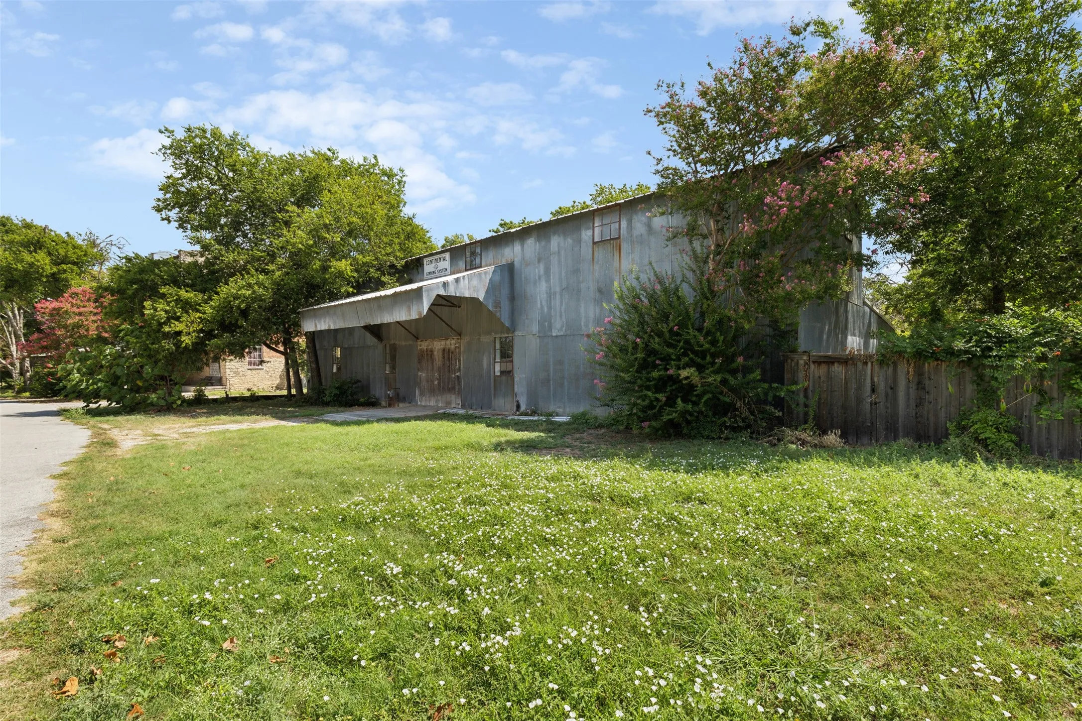 Business For Sale in Wise County , 331 Old Mill Road, Rhome, Texas 76078, 0, 0, Garage spaces, 4,015 Sqft, built in 0, Price $545,000, mls#21276673, Real Estate Agent in Rhome, Homes For Sale in Wise county, Homes For Sale in Rhome, Realtor in Rhome Texas, Real Estate Brokerage Independent Realty Texas, Luminita Cordes Realtor