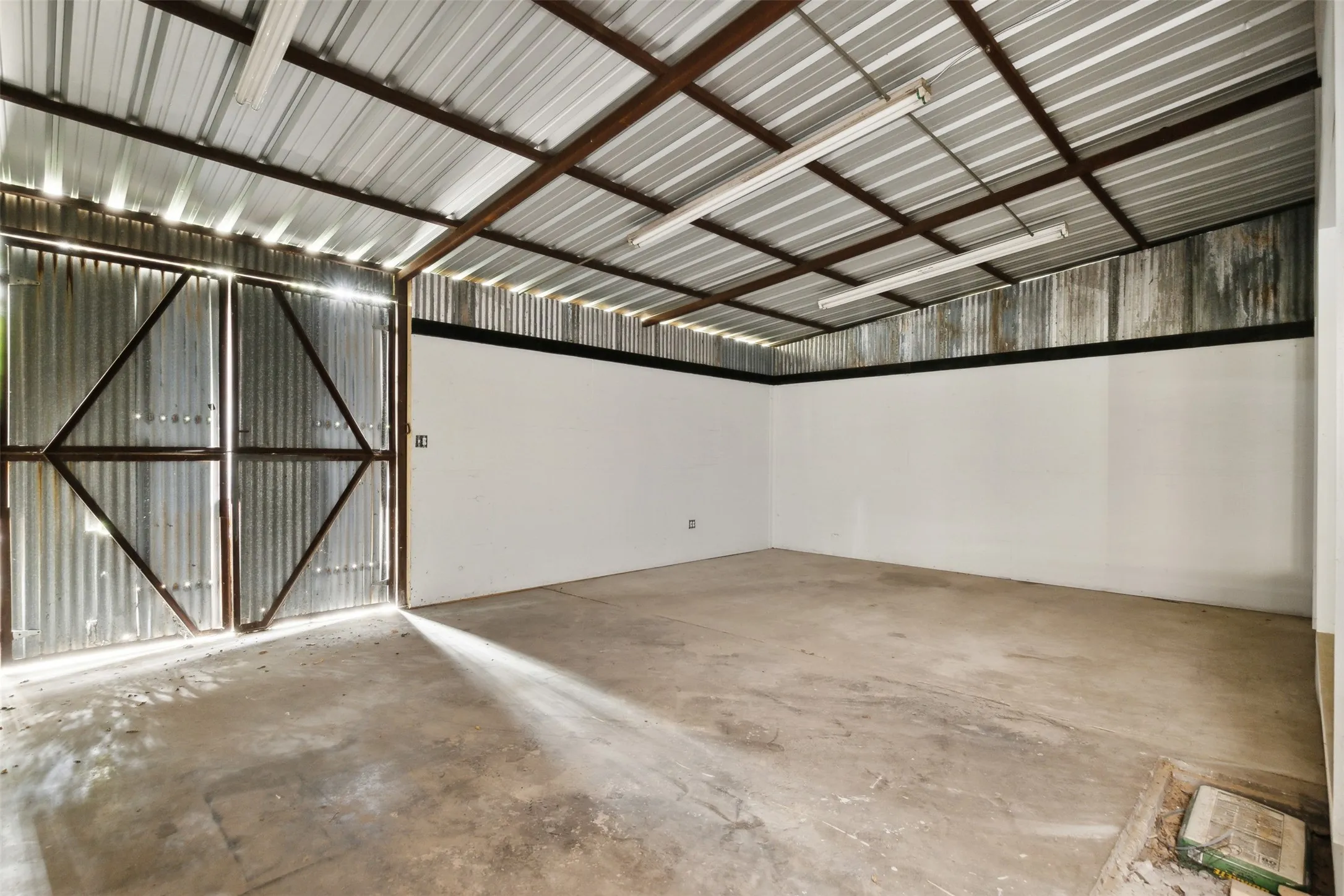 *Sliding doors to the back of the property*