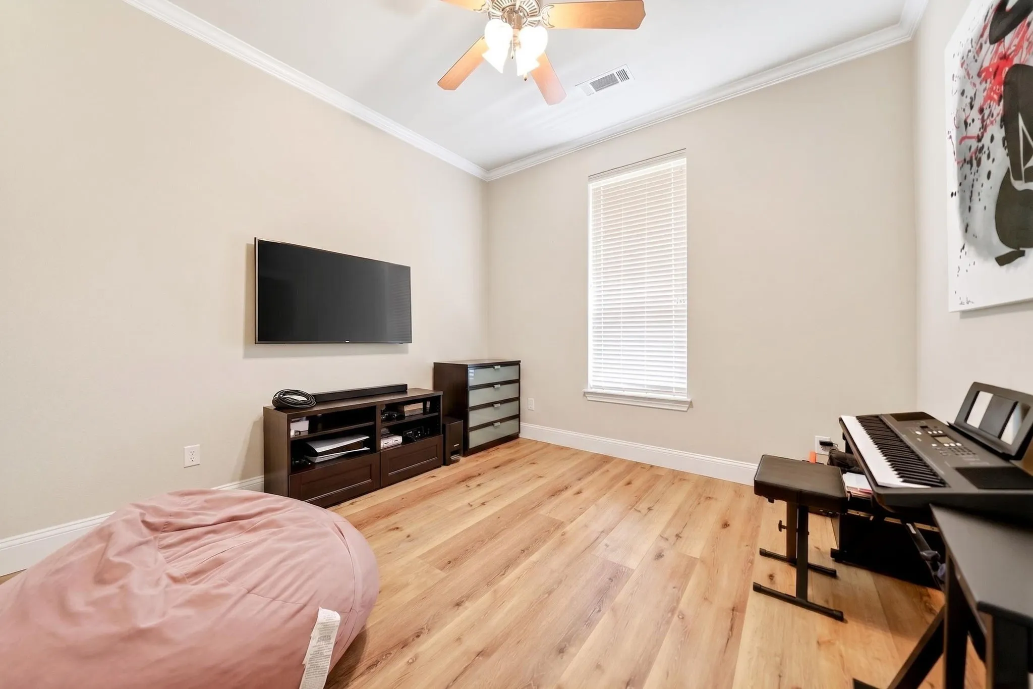 Single Family Residence For Sale in Rockwall County , 1700 N Munson Road, Royse City, Texas 75189, 5 Bedroom, 4 Bathroom, 2 Garage spaces, 3,531 Sqft, built in 2006, Price $1,399,000, mls#21279947, Real Estate Agent in Royse City, Homes For Sale in Rockwall county, Homes For Sale in Royse City, Realtor in Royse City Texas, Real Estate Brokerage Independent Realty Texas, Luminita Cordes Realtor