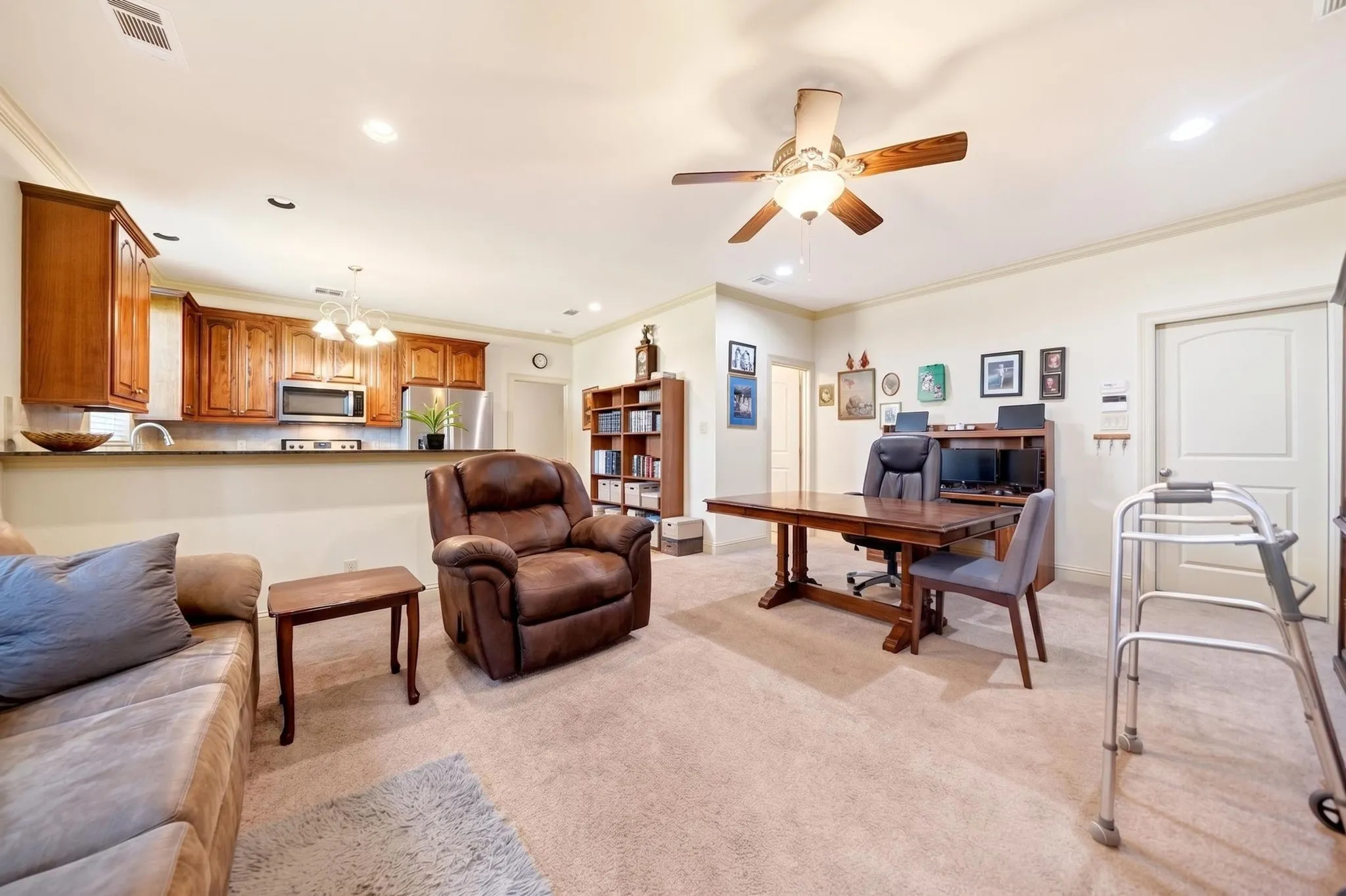 Single Family Residence For Sale in Rockwall County , 1700 N Munson Road, Royse City, Texas 75189, 5 Bedroom, 4 Bathroom, 2 Garage spaces, 3,531 Sqft, built in 2006, Price $1,399,000, mls#21279947, Real Estate Agent in Royse City, Homes For Sale in Rockwall county, Homes For Sale in Royse City, Realtor in Royse City Texas, Real Estate Brokerage Independent Realty Texas, Luminita Cordes Realtor
