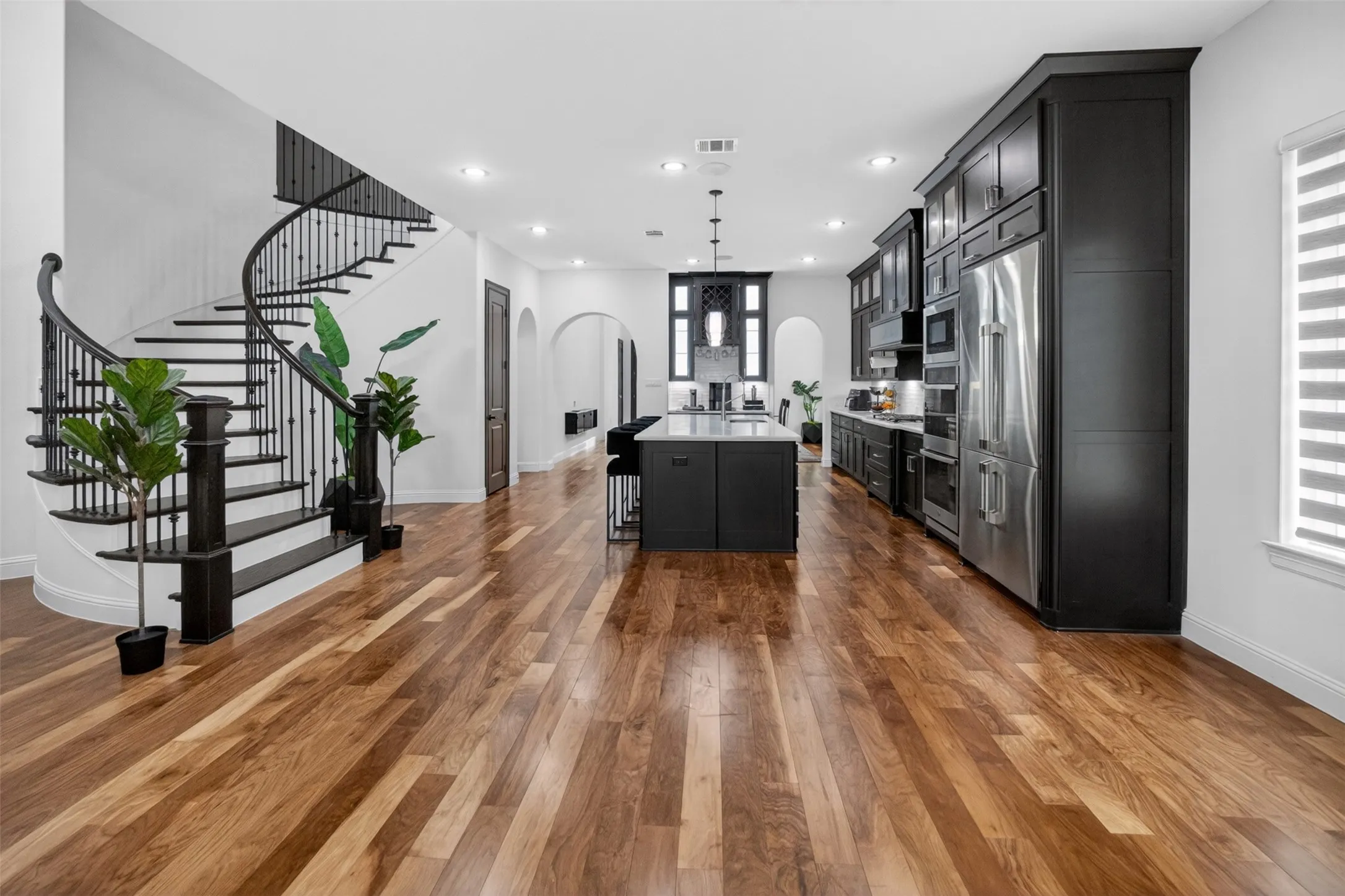 Single Family Residence For Sale in Collin County , 13776 Cardigan Lane, Frisco, Texas 75035, 4 Bedrooms, 5 Bathrooms, 3 Garage spaces, 4,152 Sqft, built in 2019, Price $1,075,000, mls#21279456, Real Estate Agent in Frisco, Homes For Sale in Collin county, Homes For Sale in Frisco, Realtor in Frisco Texas, Real Estate Brokerage Independent Realty Texas, Luminita Cordes Realtor