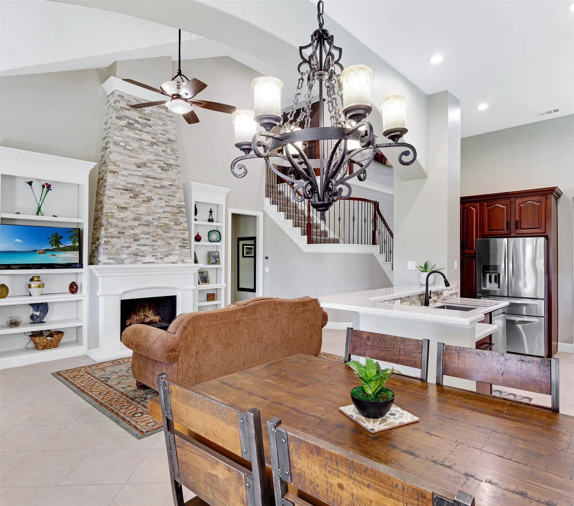 Single Family Residence For Rent in Collin County , 2045 Mason Drive, Frisco, Texas 75034, 3 Bedrooms, 3 Bathrooms, 2 Garage spaces, 3,091 Sqft, built in 2003, Price $5,000, mls#21280308, Real Estate Agent in Frisco, Homes For Rent in Collin county, Homes For Rent in Frisco, Realtor in Frisco Texas, Real Estate Brokerage Independent Realty Texas, Luminita Cordes Realtor
