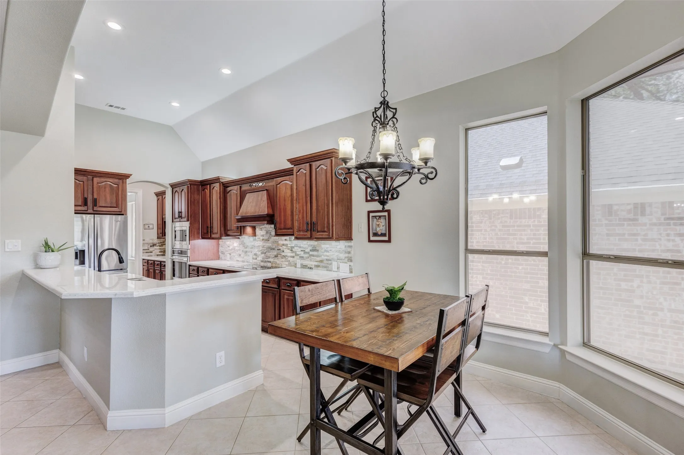 Single Family Residence For Rent in Collin County , 2045 Mason Drive, Frisco, Texas 75034, 3 Bedrooms, 3 Bathrooms, 2 Garage spaces, 3,091 Sqft, built in 2003, Price $5,000, mls#21280308, Real Estate Agent in Frisco, Homes For Rent in Collin county, Homes For Rent in Frisco, Realtor in Frisco Texas, Real Estate Brokerage Independent Realty Texas, Luminita Cordes Realtor