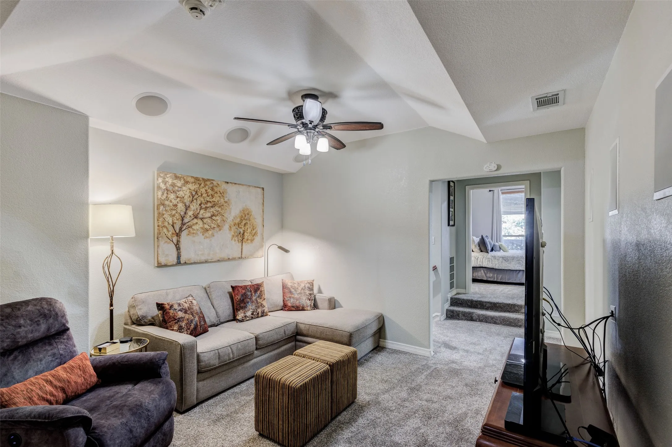 Single Family Residence For Rent in Collin County , 2045 Mason Drive, Frisco, Texas 75034, 3 Bedrooms, 3 Bathrooms, 2 Garage spaces, 3,091 Sqft, built in 2003, Price $5,000, mls#21280308, Real Estate Agent in Frisco, Homes For Rent in Collin county, Homes For Rent in Frisco, Realtor in Frisco Texas, Real Estate Brokerage Independent Realty Texas, Luminita Cordes Realtor