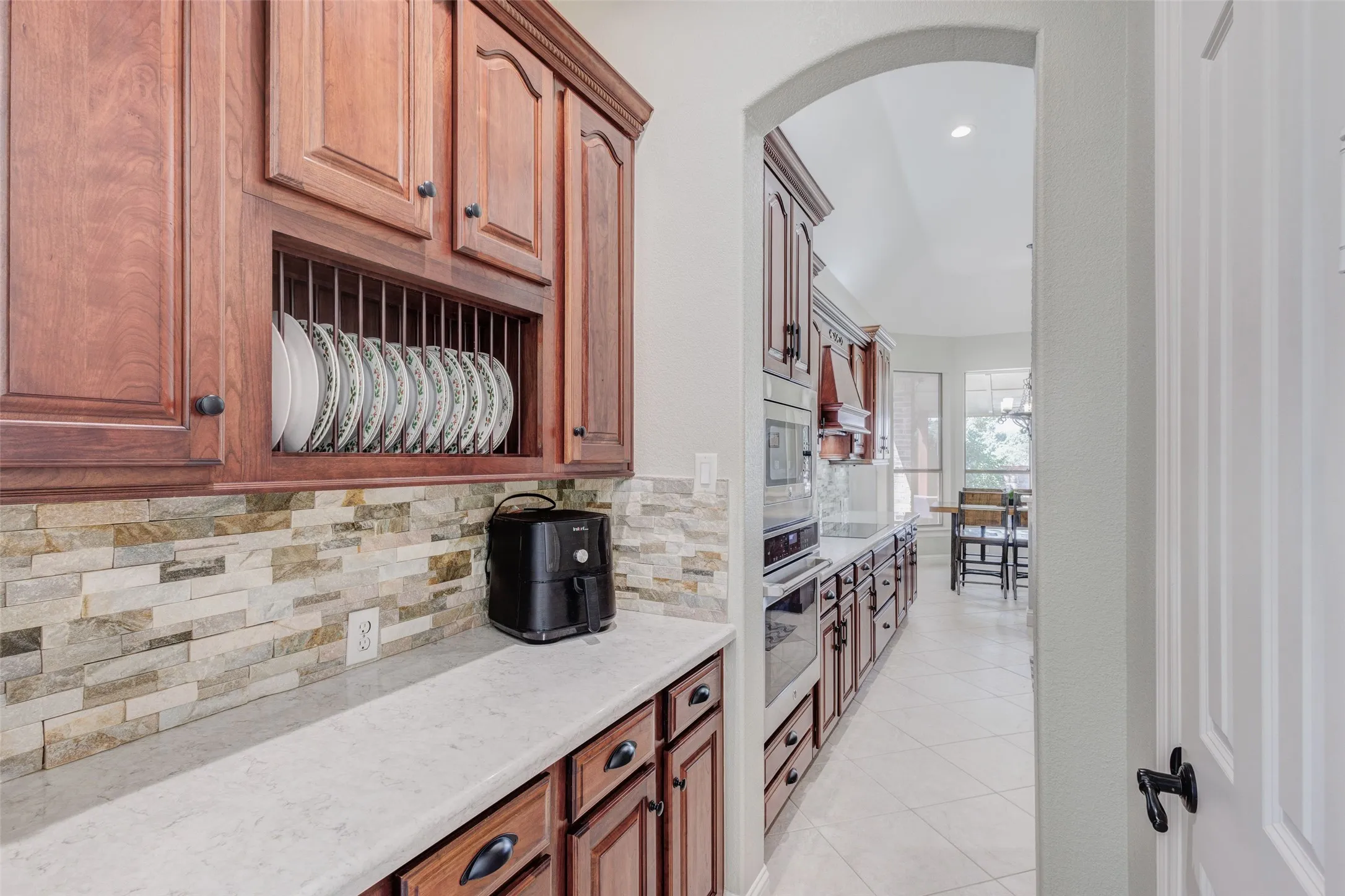 Single Family Residence For Rent in Collin County , 2045 Mason Drive, Frisco, Texas 75034, 3 Bedrooms, 3 Bathrooms, 2 Garage spaces, 3,091 Sqft, built in 2003, Price $5,000, mls#21280308, Real Estate Agent in Frisco, Homes For Rent in Collin county, Homes For Rent in Frisco, Realtor in Frisco Texas, Real Estate Brokerage Independent Realty Texas, Luminita Cordes Realtor