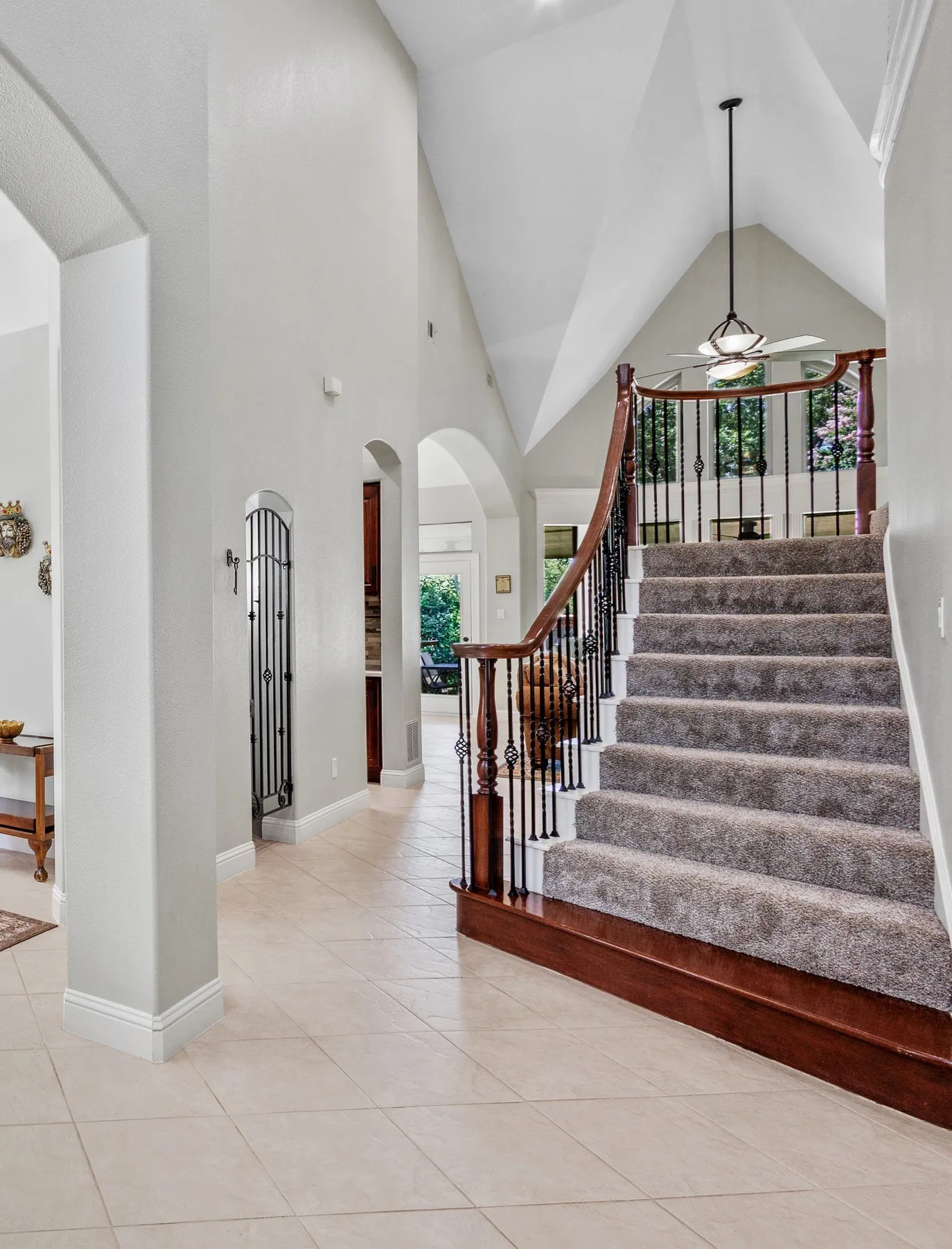 Single Family Residence For Rent in Collin County , 2045 Mason Drive, Frisco, Texas 75034, 3 Bedrooms, 3 Bathrooms, 2 Garage spaces, 3,091 Sqft, built in 2003, Price $5,000, mls#21280308, Real Estate Agent in Frisco, Homes For Rent in Collin county, Homes For Rent in Frisco, Realtor in Frisco Texas, Real Estate Brokerage Independent Realty Texas, Luminita Cordes Realtor