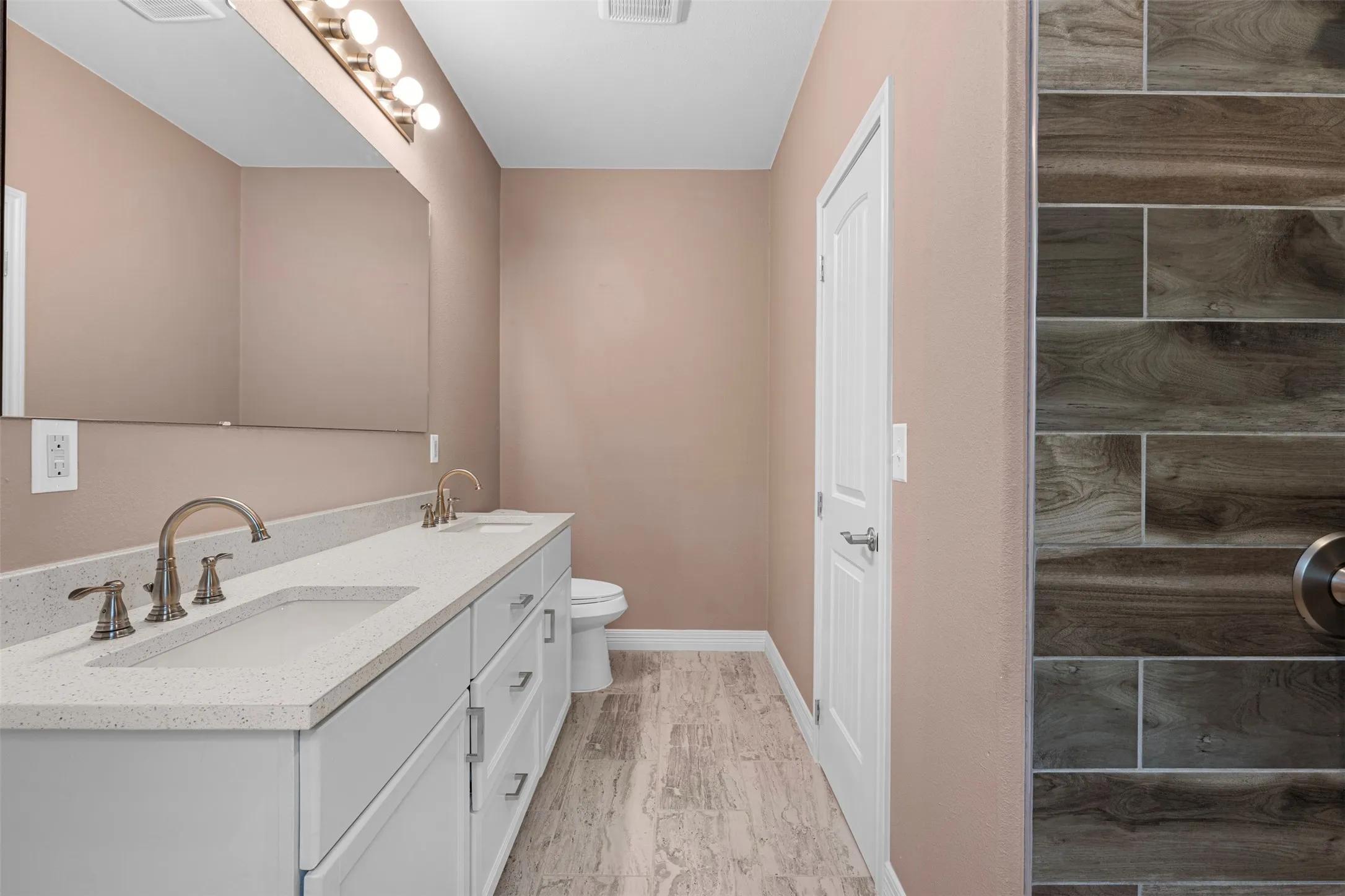 Single Family Residence For Sale in Navarro County , 851 SE County Road 3048d, Corsicana, Texas 75109, 4 Bedroom, 2 Bathroom, 2 Garage spaces, 1,576 Sqft, built in 2025, mls#21268978, Real Estate Agent in Corsicana, Homes For Sale in Navarro county, Homes For Sale in Corsicana, Realtor in Corsicana Texas, Real Estate Brokerage Independent Realty Texas, Luminita Cordes Realtor