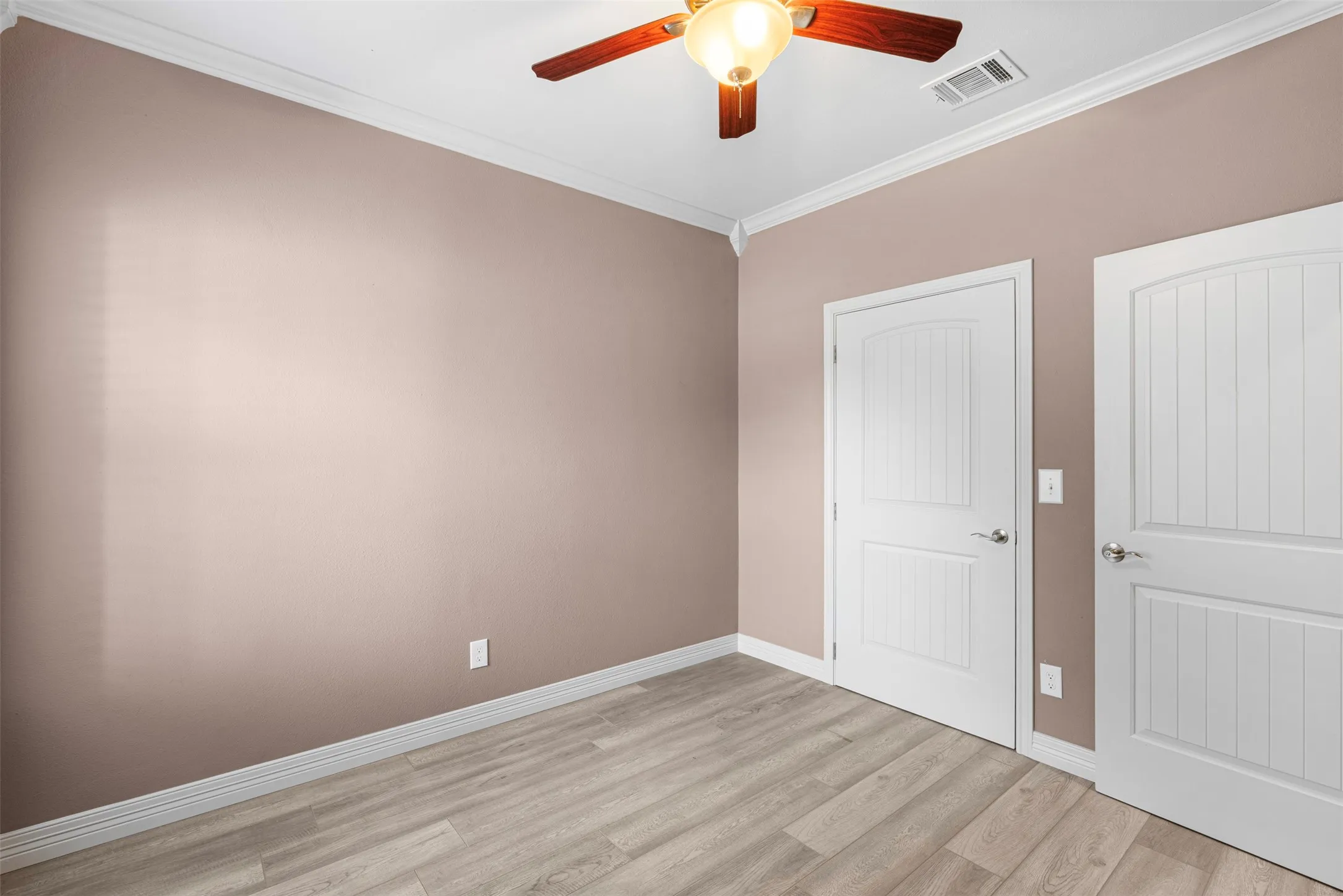 Single Family Residence For Sale in Navarro County , 851 SE County Road 3048d, Corsicana, Texas 75109, 4 Bedroom, 2 Bathroom, 2 Garage spaces, 1,576 Sqft, built in 2025, mls#21268978, Real Estate Agent in Corsicana, Homes For Sale in Navarro county, Homes For Sale in Corsicana, Realtor in Corsicana Texas, Real Estate Brokerage Independent Realty Texas, Luminita Cordes Realtor