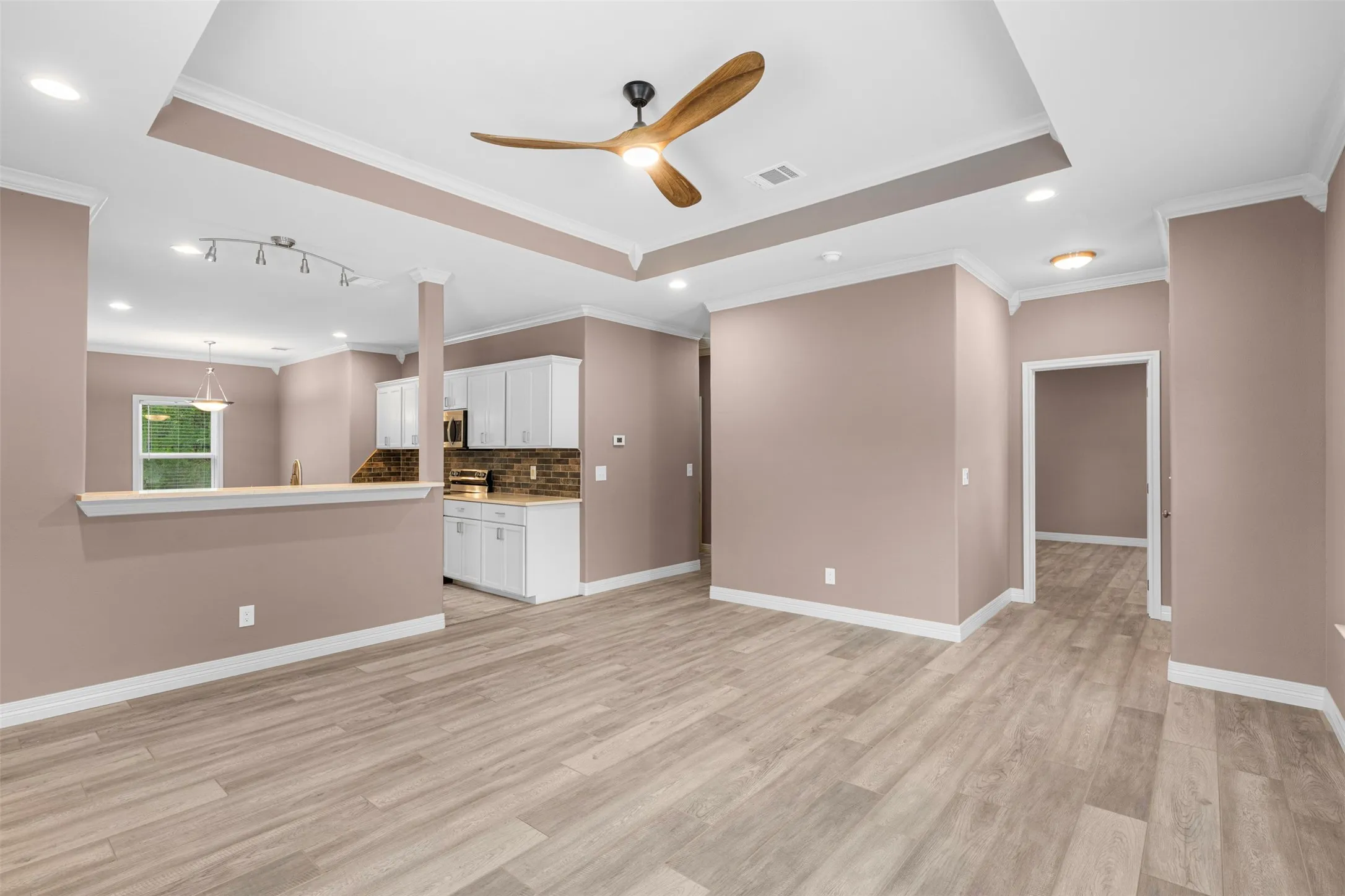 Single Family Residence For Sale in Navarro County , 851 SE County Road 3048d, Corsicana, Texas 75109, 4 Bedroom, 2 Bathroom, 2 Garage spaces, 1,576 Sqft, built in 2025, mls#21268978, Real Estate Agent in Corsicana, Homes For Sale in Navarro county, Homes For Sale in Corsicana, Realtor in Corsicana Texas, Real Estate Brokerage Independent Realty Texas, Luminita Cordes Realtor