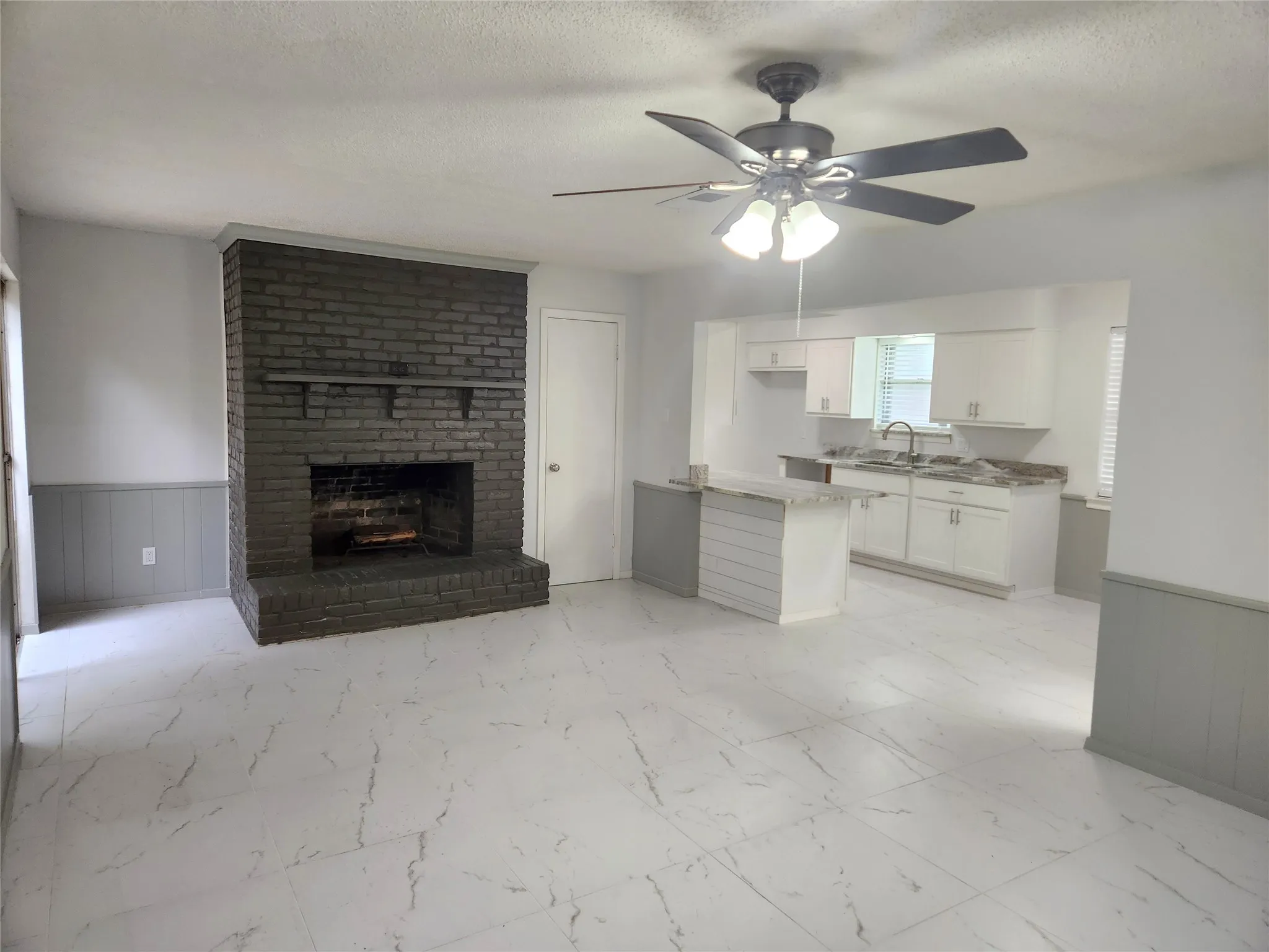 Single Family Residence For Sale in Dallas County , 1838 Oak Hill Circle, Dallas, Texas 75217, 3 Bedroom, 2 Bathroom, 2 Garage spaces, 1,771 Sqft, built in 1963, mls#21280323, Real Estate Agent in Dallas, Homes For Sale in Dallas county, Homes For Sale in Dallas, Realtor in Dallas Texas, Real Estate Brokerage Independent Realty Texas, Luminita Cordes Realtor