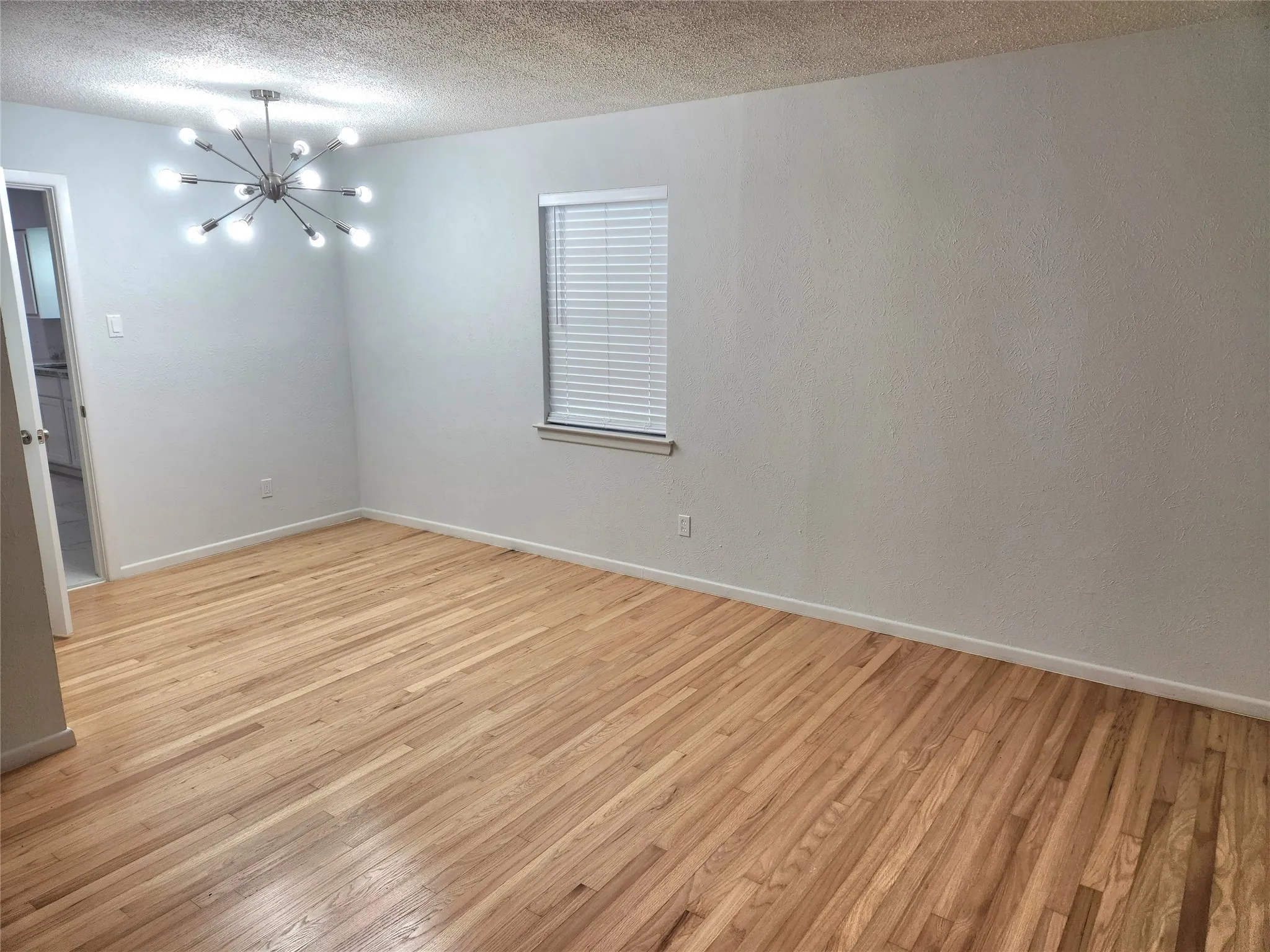 Single Family Residence For Sale in Dallas County , 1838 Oak Hill Circle, Dallas, Texas 75217, 3 Bedroom, 2 Bathroom, 2 Garage spaces, 1,771 Sqft, built in 1963, mls#21280323, Real Estate Agent in Dallas, Homes For Sale in Dallas county, Homes For Sale in Dallas, Realtor in Dallas Texas, Real Estate Brokerage Independent Realty Texas, Luminita Cordes Realtor